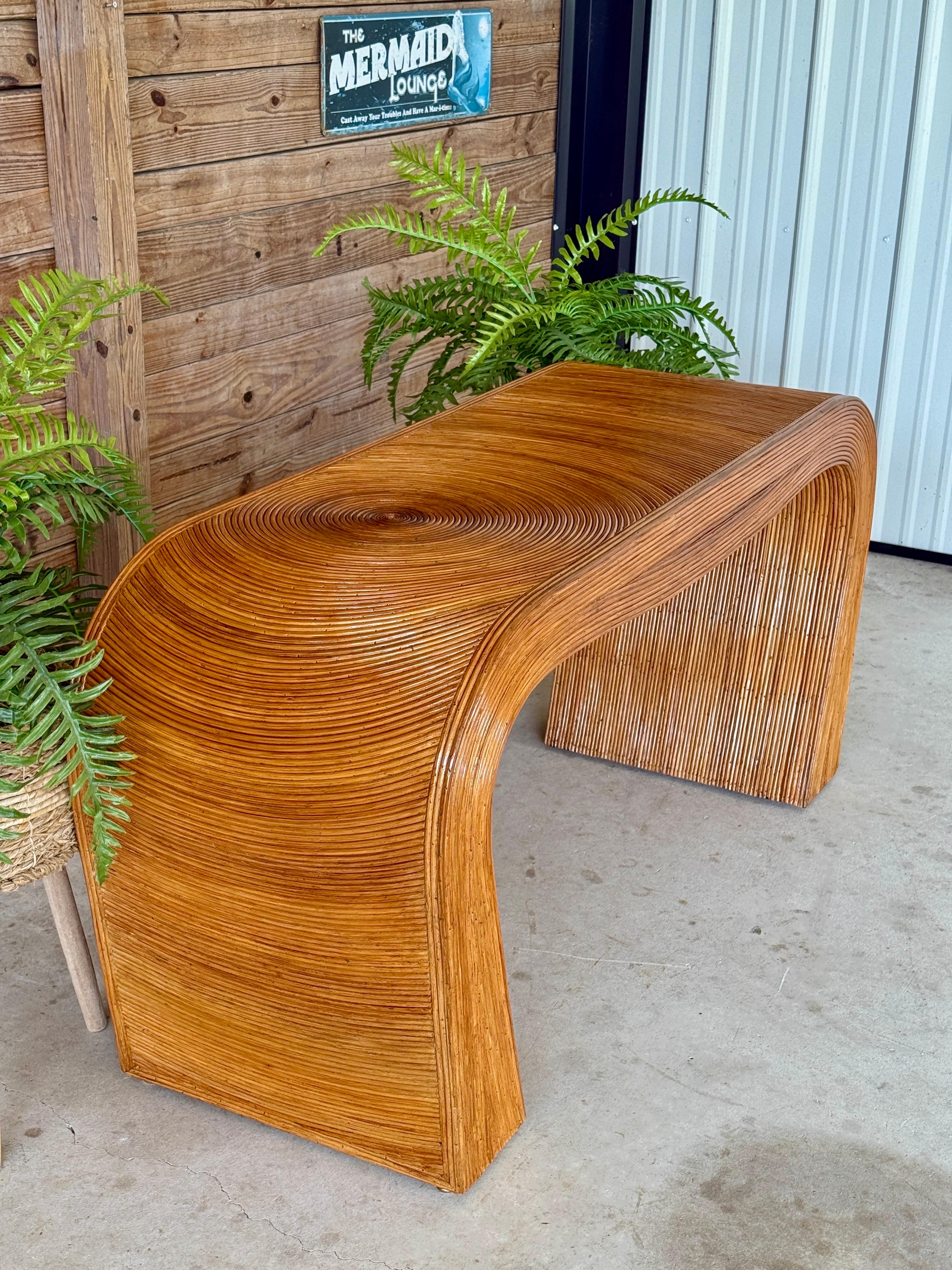 Table console en rotin organique et moderne restaurée, datant du milieu du 20e siècle en vente 10