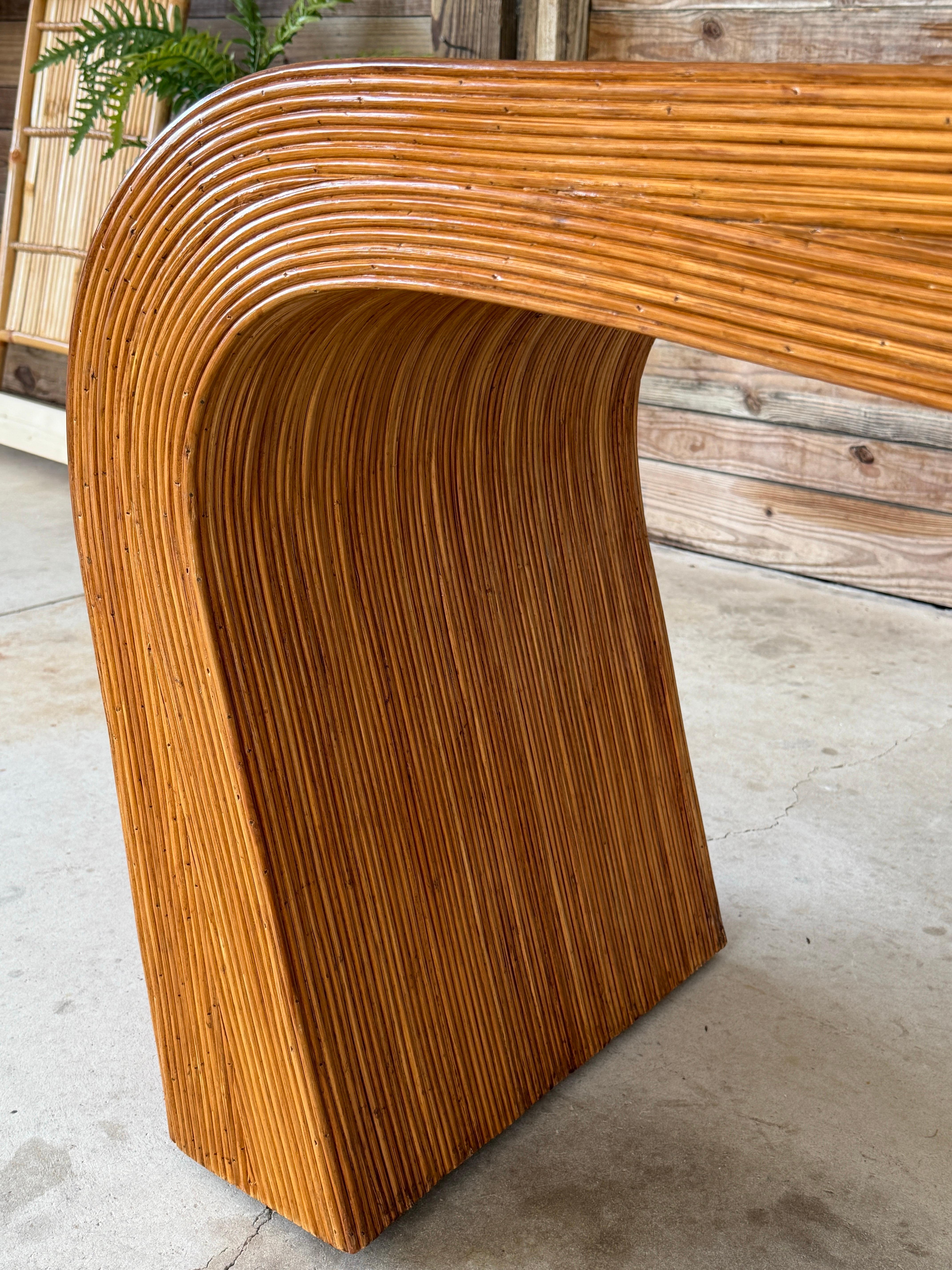 Table console en rotin organique et moderne restaurée, datant du milieu du 20e siècle Bon état - En vente à North Fort Myers, FL