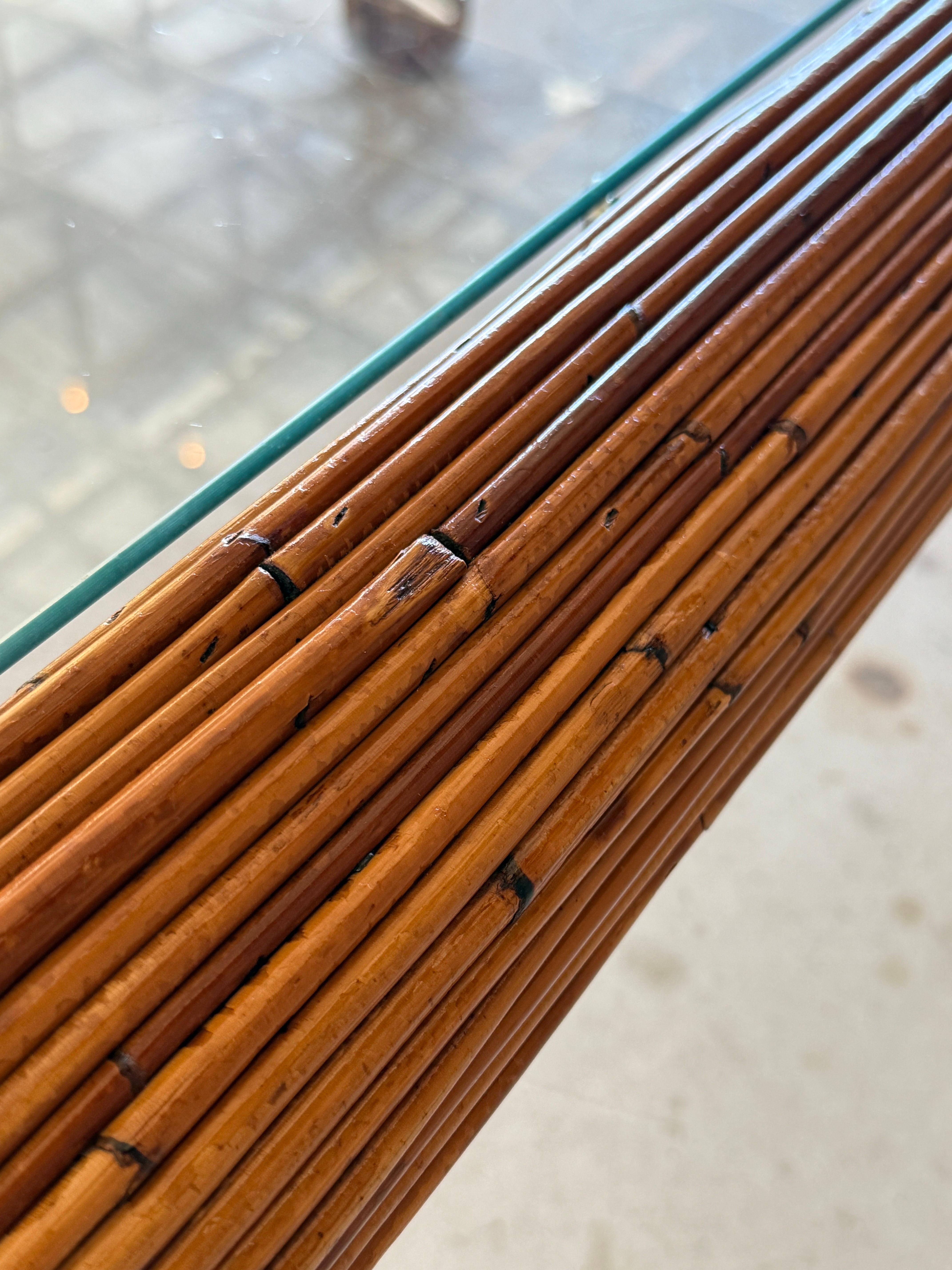 Mitte des 20. Jahrhunderts restaurierter organisch-moderner Bleistift-Schilf-Couchtisch im Angebot 3