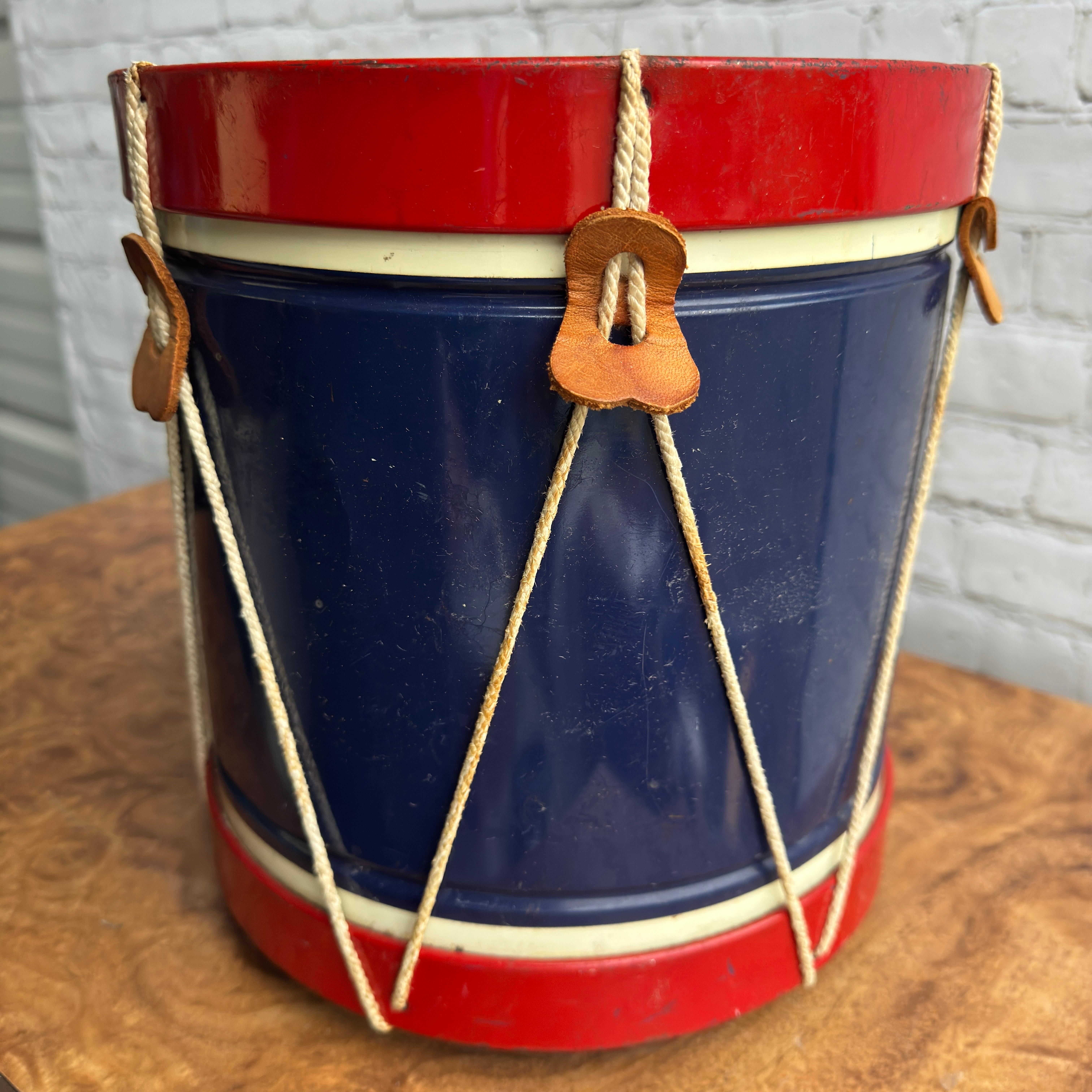 Mid 20th Century Revolutionary War Style Marching Drum Wastebasket For Sale 3
