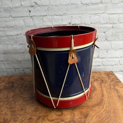Cestino per tamburi da marcia in stile guerra rivoluzionaria della metà del XX secolo