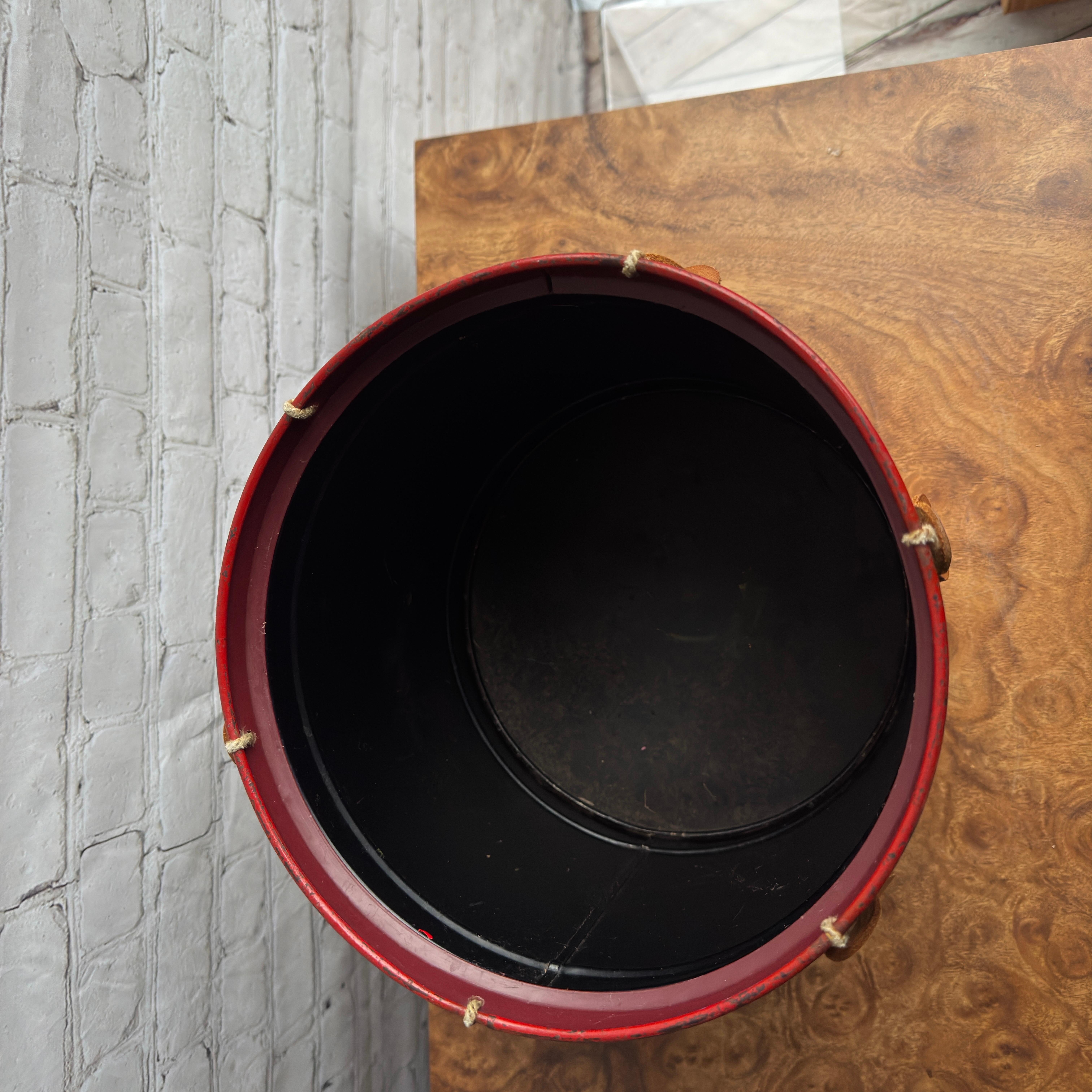 Metal Mid 20th Century Revolutionary War Style Marching Drum Wastebasket For Sale