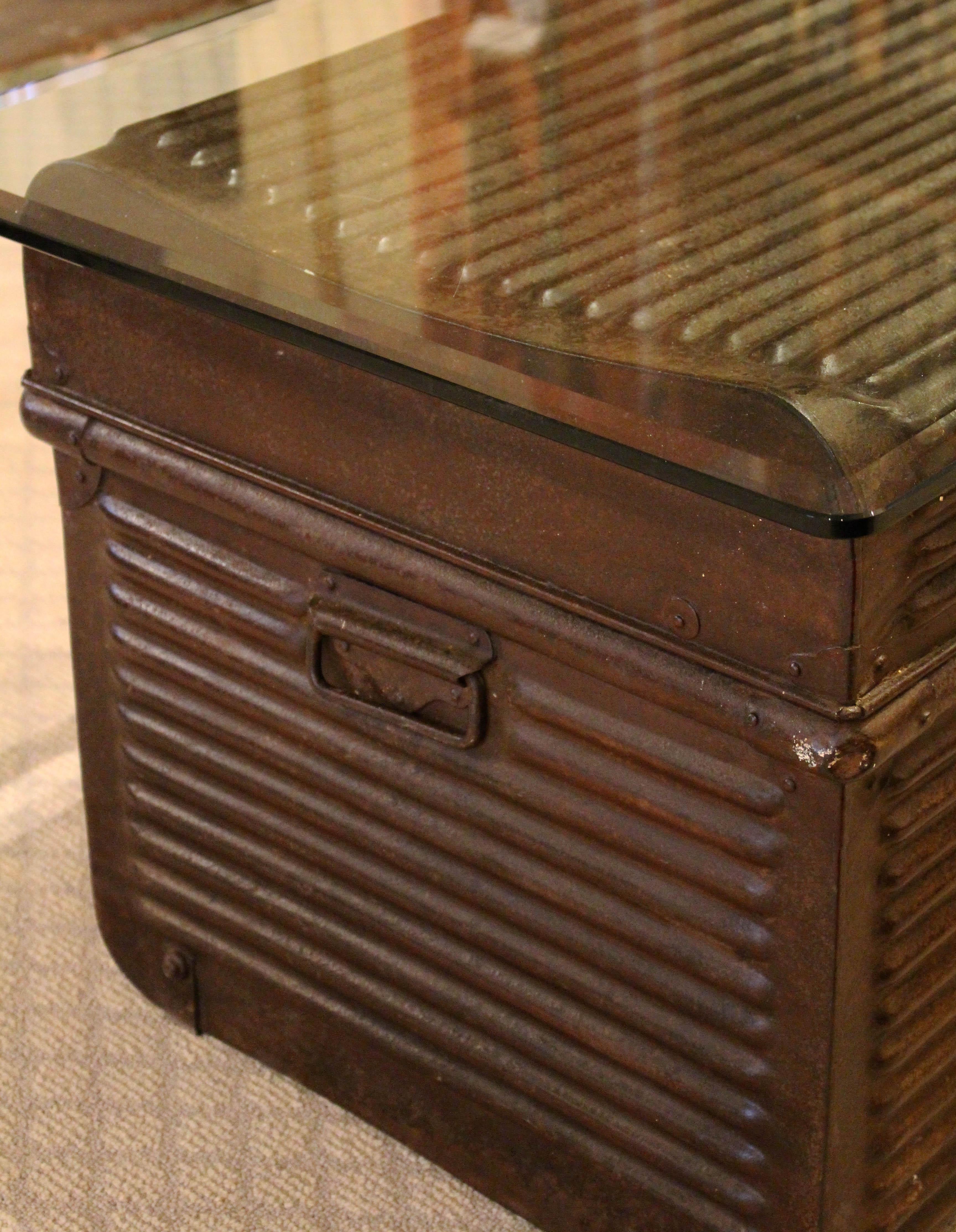 Mid 20th Century, Ribbed Metal Trunk with Glass Top In Good Condition In Chapel Hill, NC