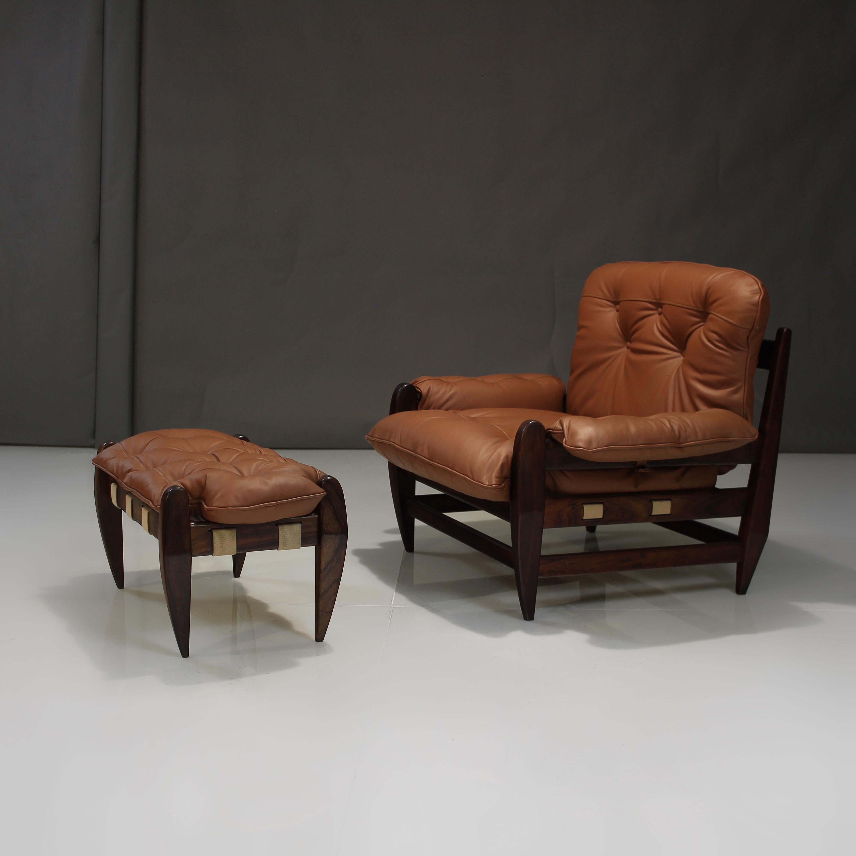 Mid-20th Century 'Rodeio' Chair and Ottoman by Jean Gillon In Excellent Condition In Ava, MO