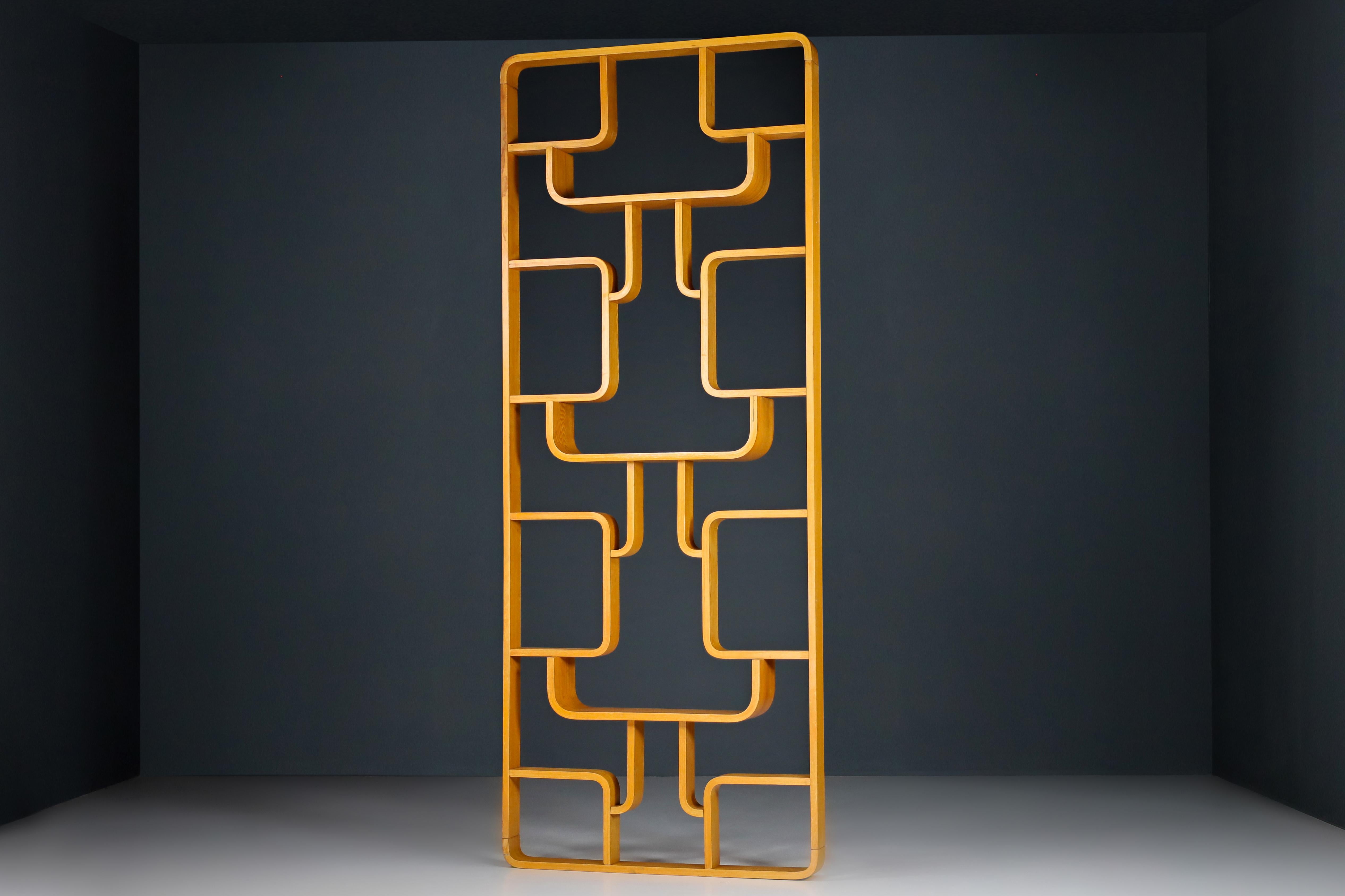 Czech Mid-20th Century Room Dividers in Blond Bent-Wood by Ludvik Volak, Praque 1960s 