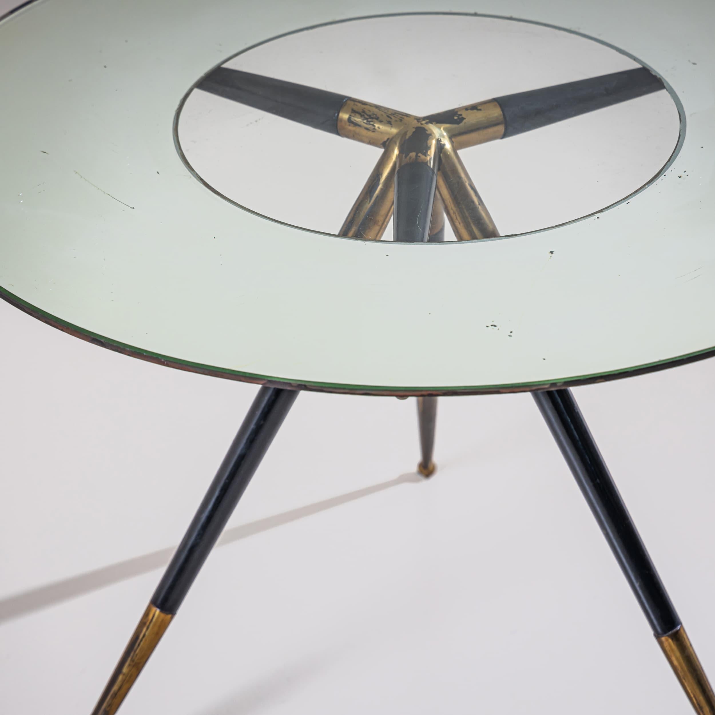 Italian Mid-20th Century Round Coffee Table, in the style of Cesare Lacca, Italy For Sale