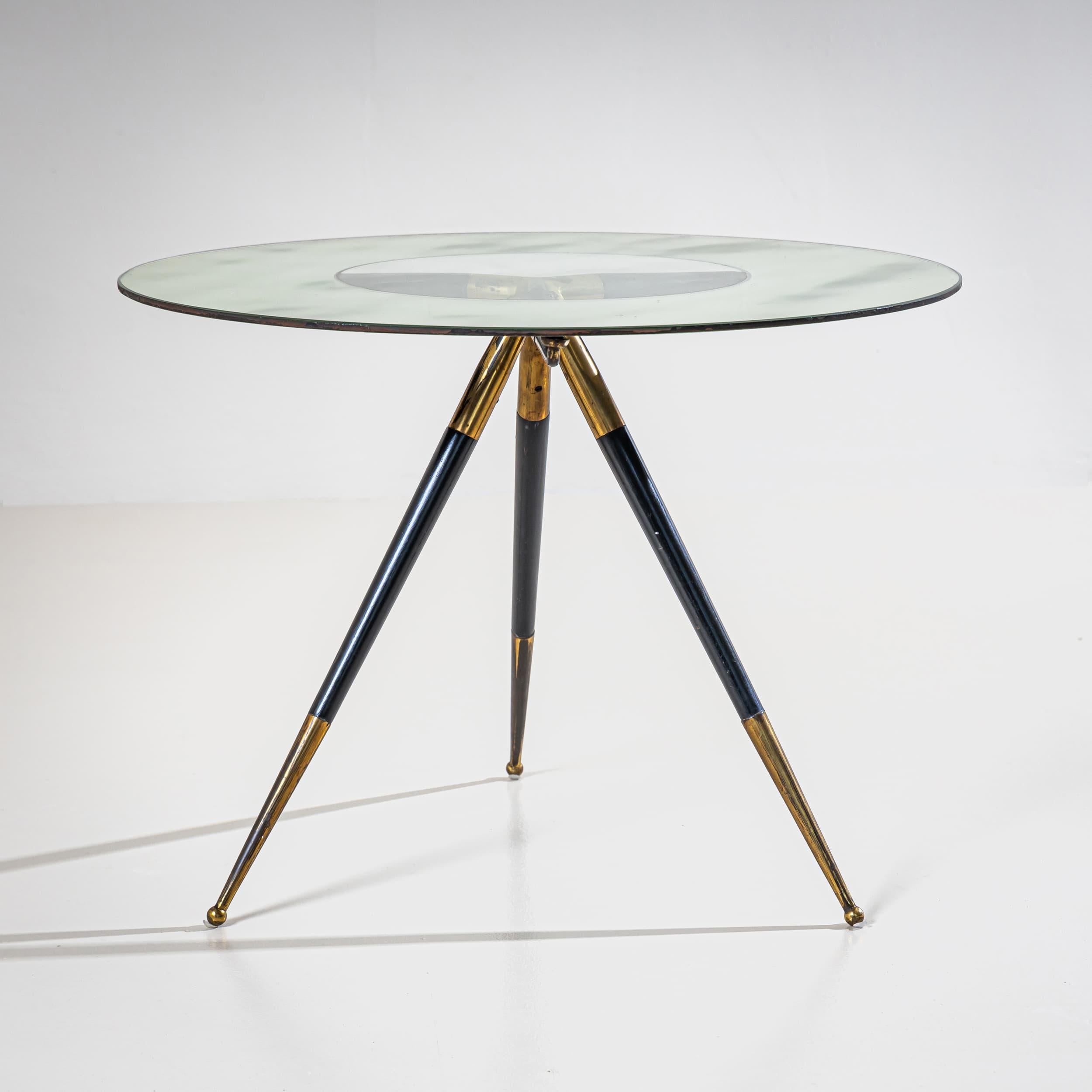Brass Mid-20th Century Round Coffee Table, in the style of Cesare Lacca, Italy For Sale