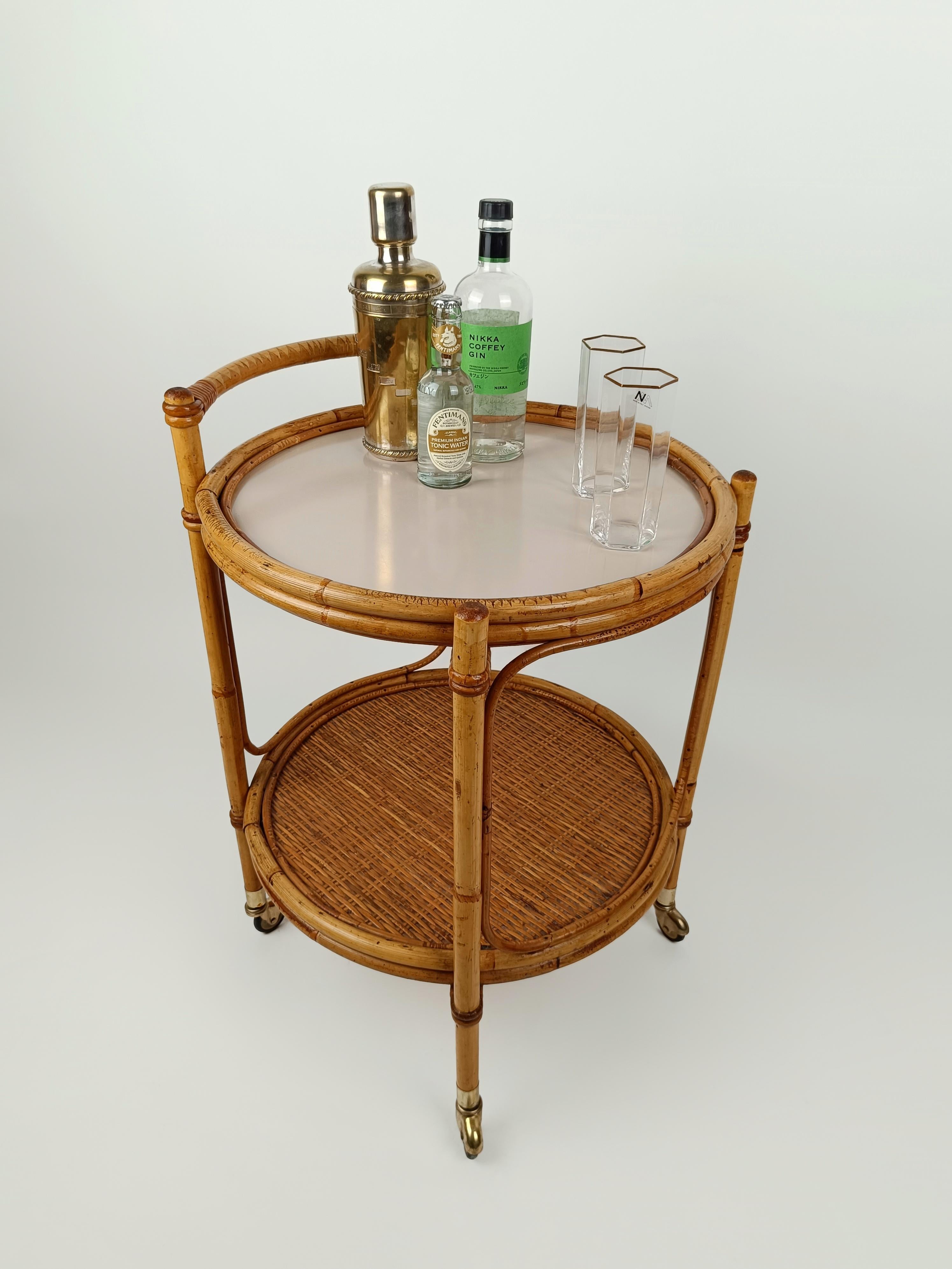 Mid 20th Century Round Serving Bar Cart Trolley in Bamboo & Rattan Italy, 1960s For Sale 15