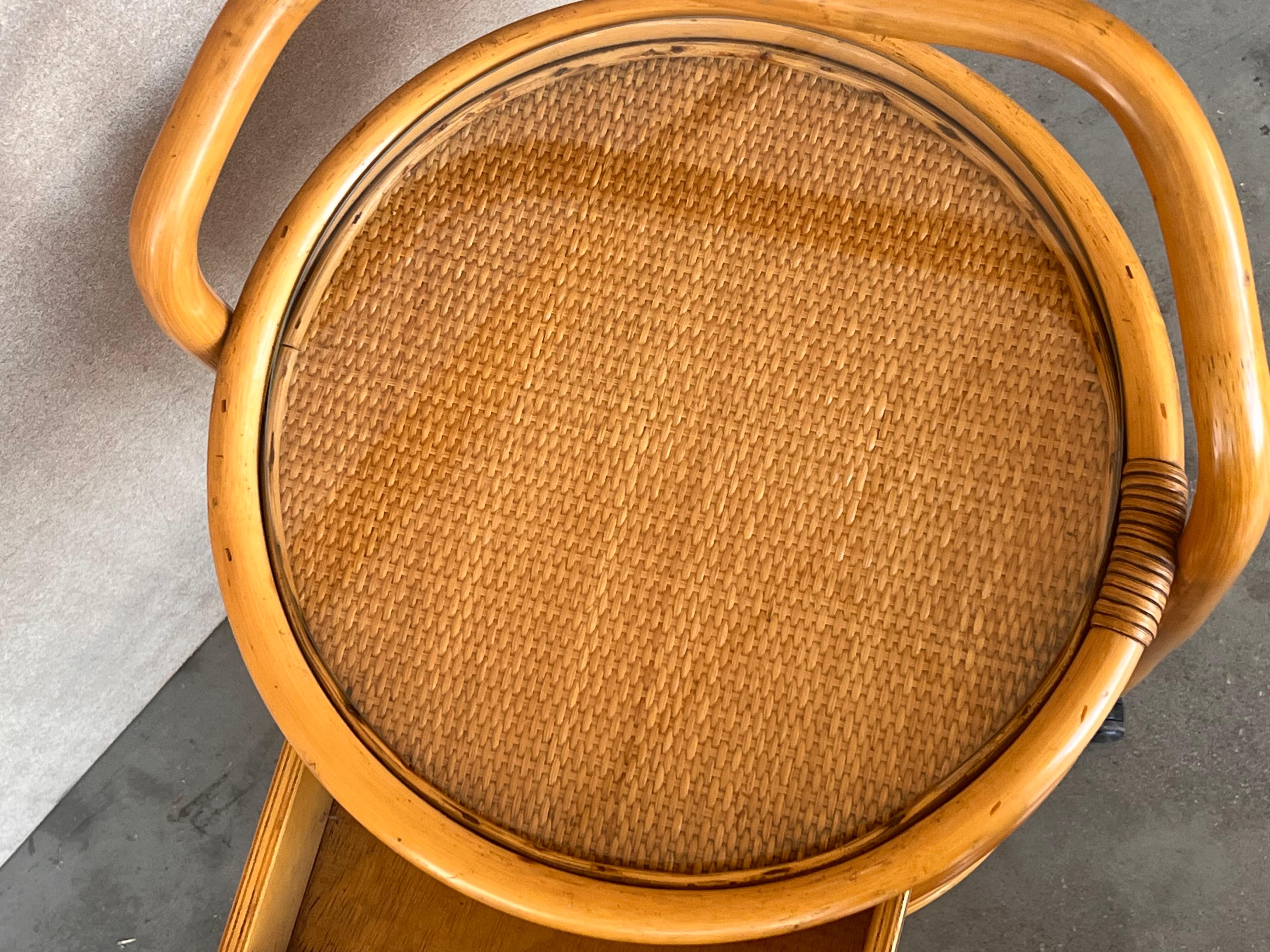 Mid 20th Century Round Serving Bar Cart Trolley in Bamboo & Rattan Italy, 1960s For Sale 3