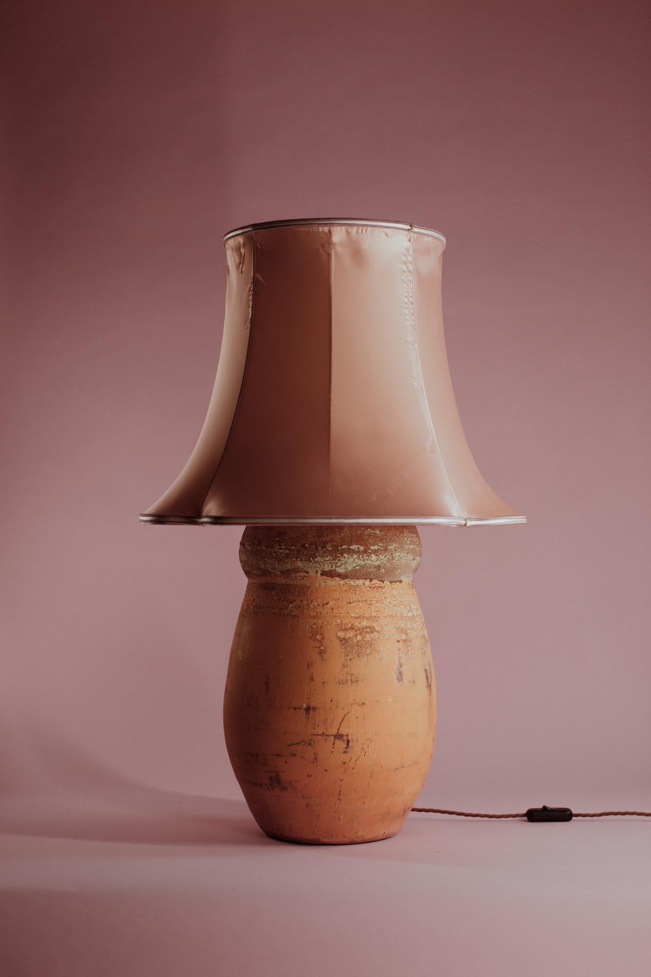 Mid-20th Century Rounded Clay Table Lamp For Sale 6