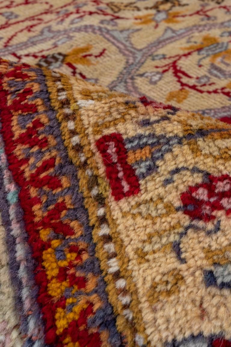 Rubinroter Oushak aus der Mitte des 20. Jahrhunderts mit Medaillon in der Mitte im Angebot 3