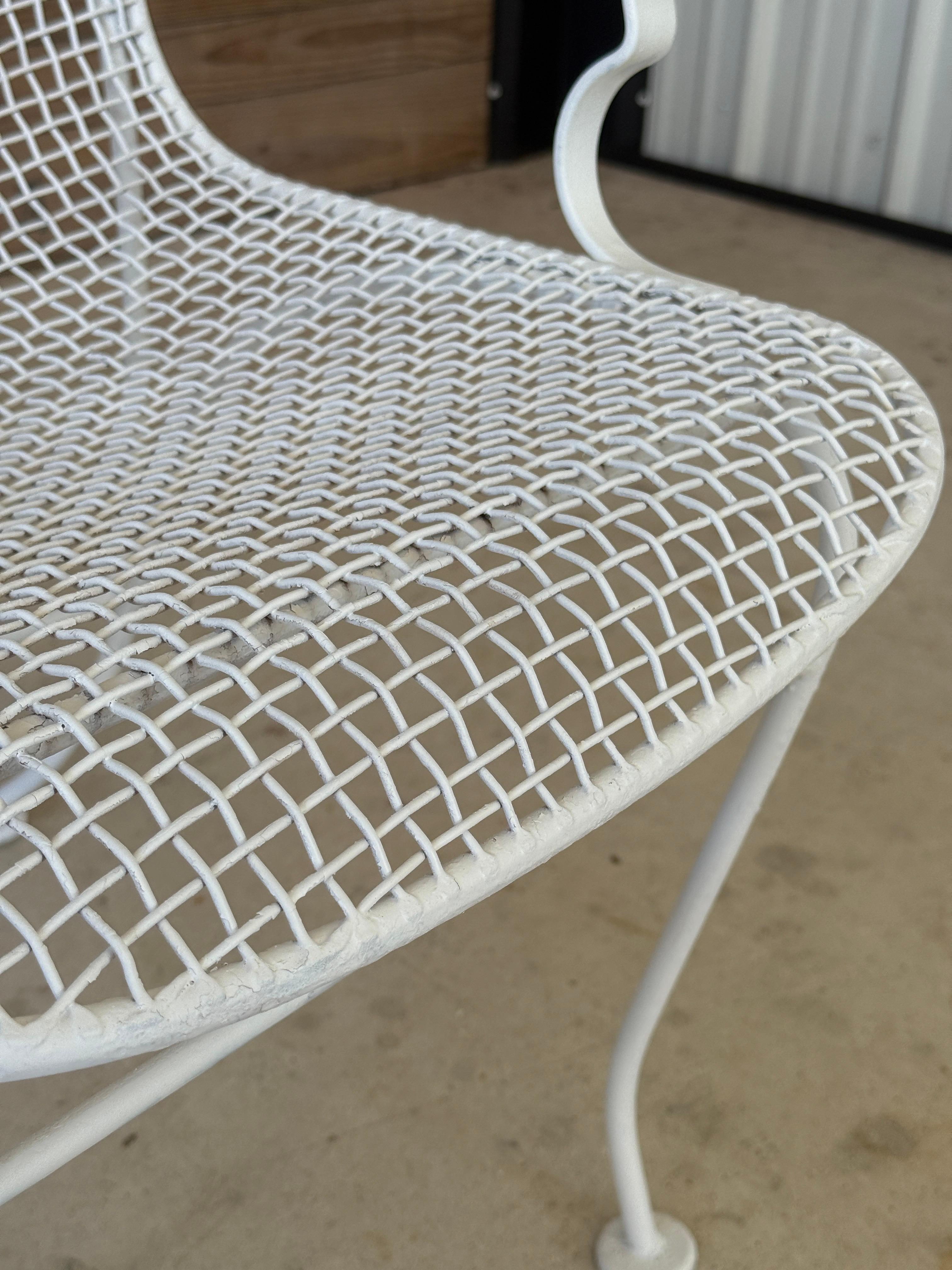 Américain Fauteuils de jardin en fer forgé Russell Whiting du milieu du 20e siècle - Paire en vente