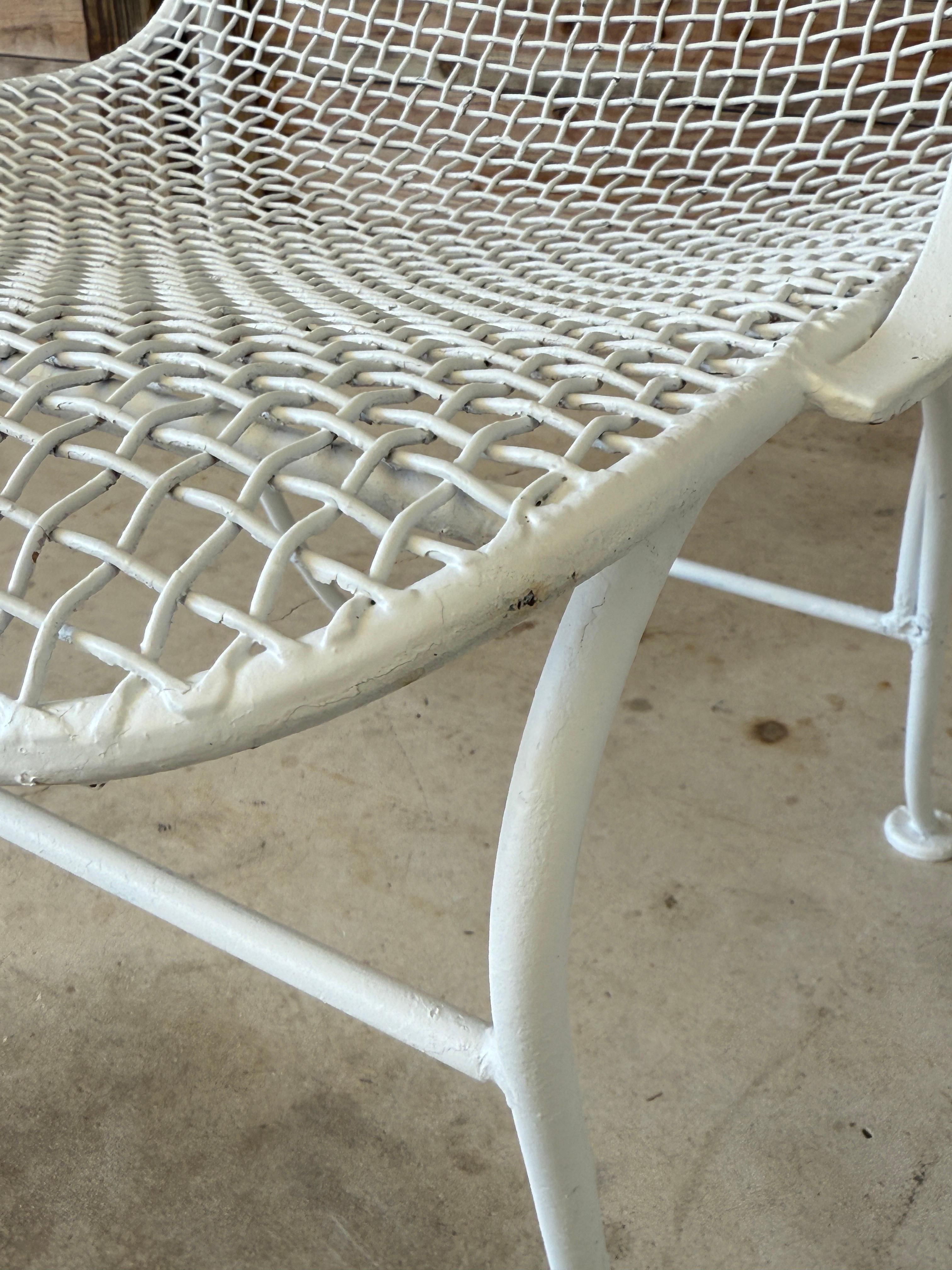 Fait main Fauteuils de jardin en fer forgé Russell Whiting du milieu du 20e siècle - Paire en vente