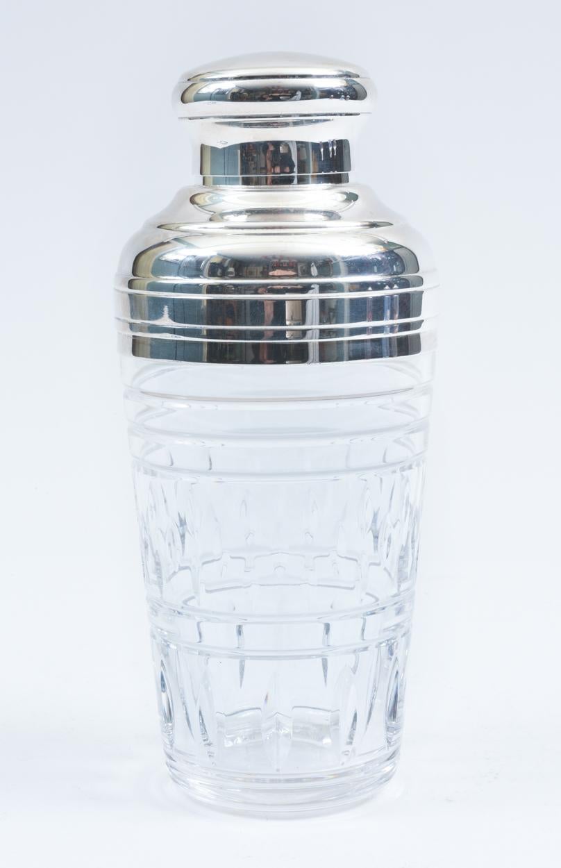 Mid-20th Century Saint Louis Crystal Martini or Cocktail Shaker In Excellent Condition In Tarry Town, NY