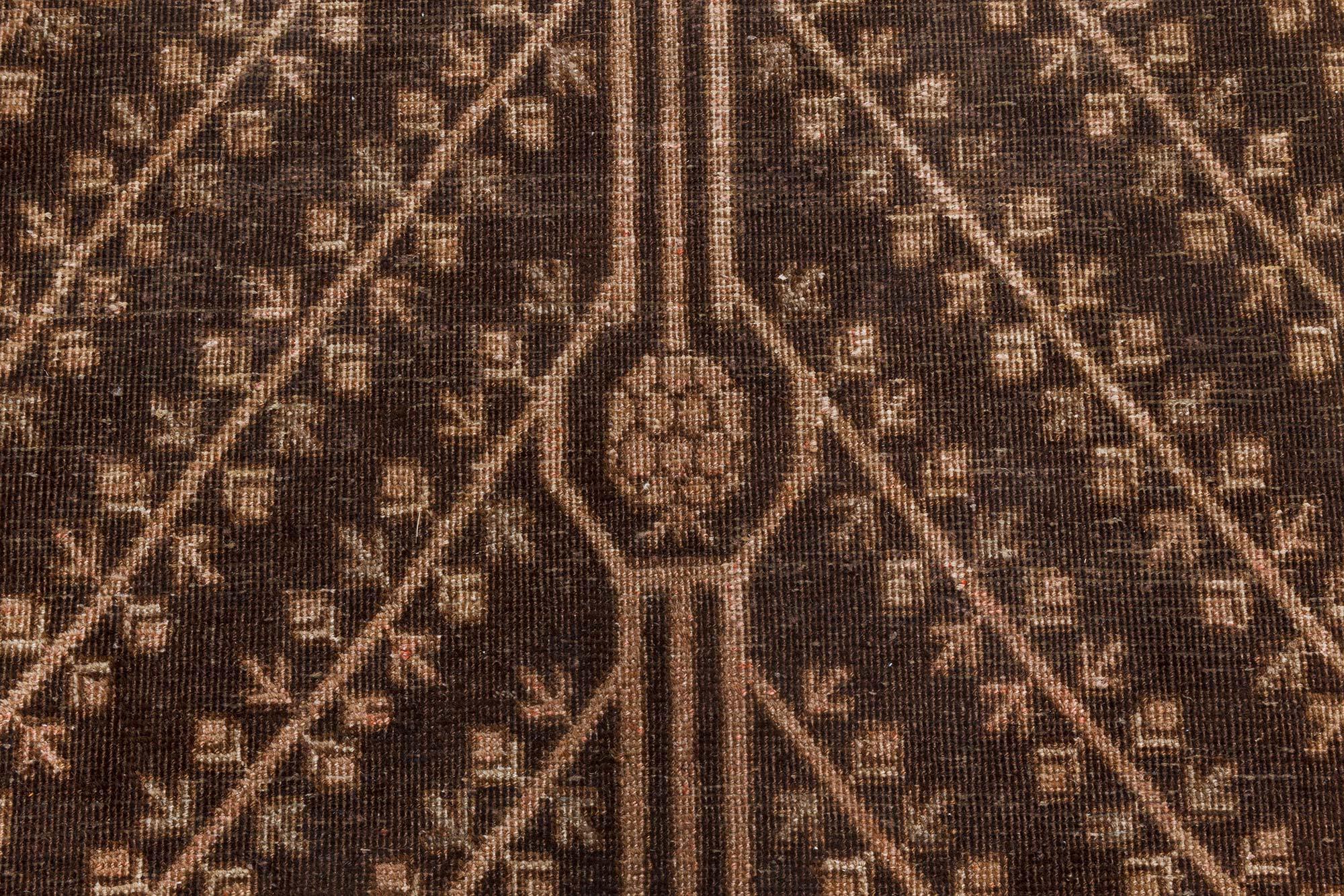 Mid-20th century Samarkand brown, beige, pink handmade wool rug.
Size: 5'10