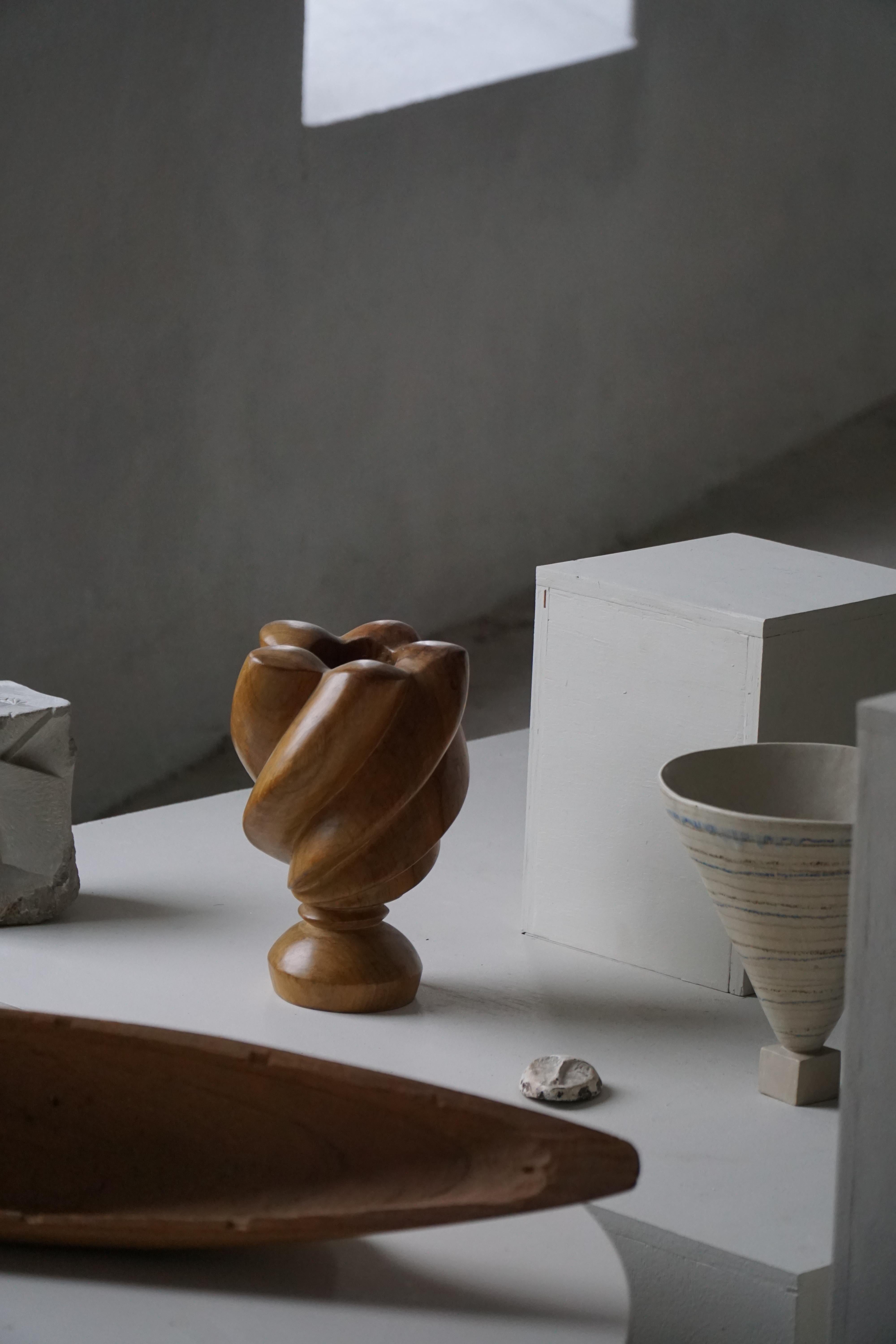 Mid-20th Century, Scandinavian Decorative Wooden Vase, 1960s im Angebot 1