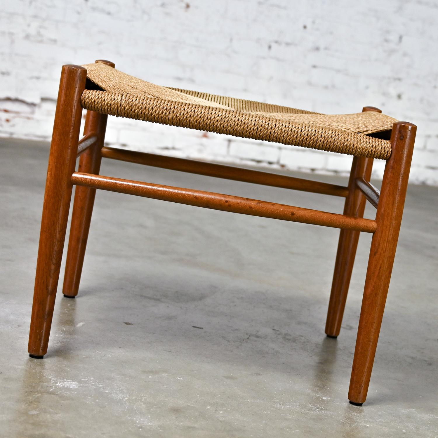 low stool chair