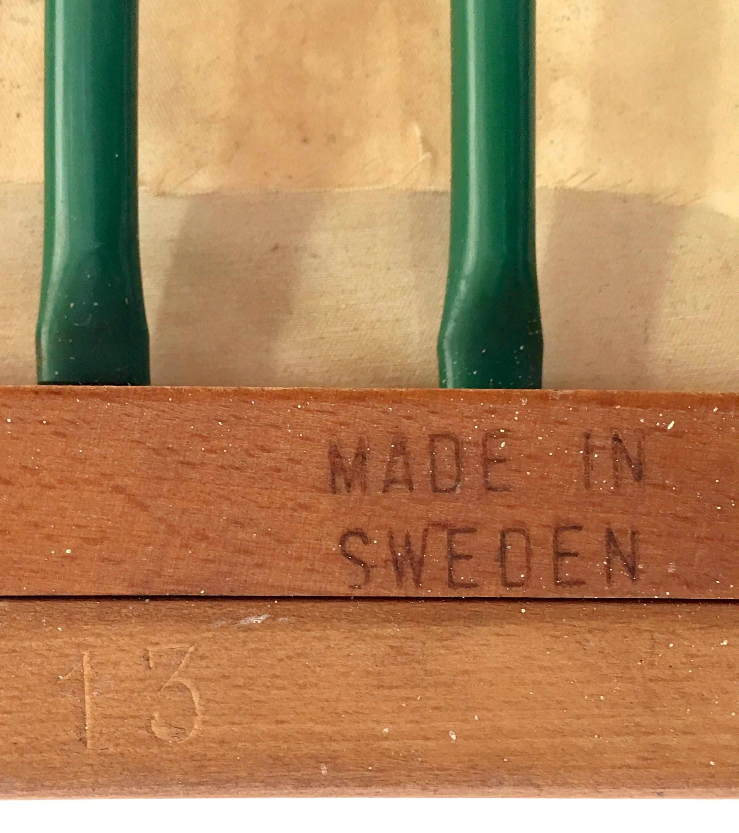 Mid 20th-Century Scandinavian Modern Pair Of Beech Wood Slipper Chairs im Angebot 6