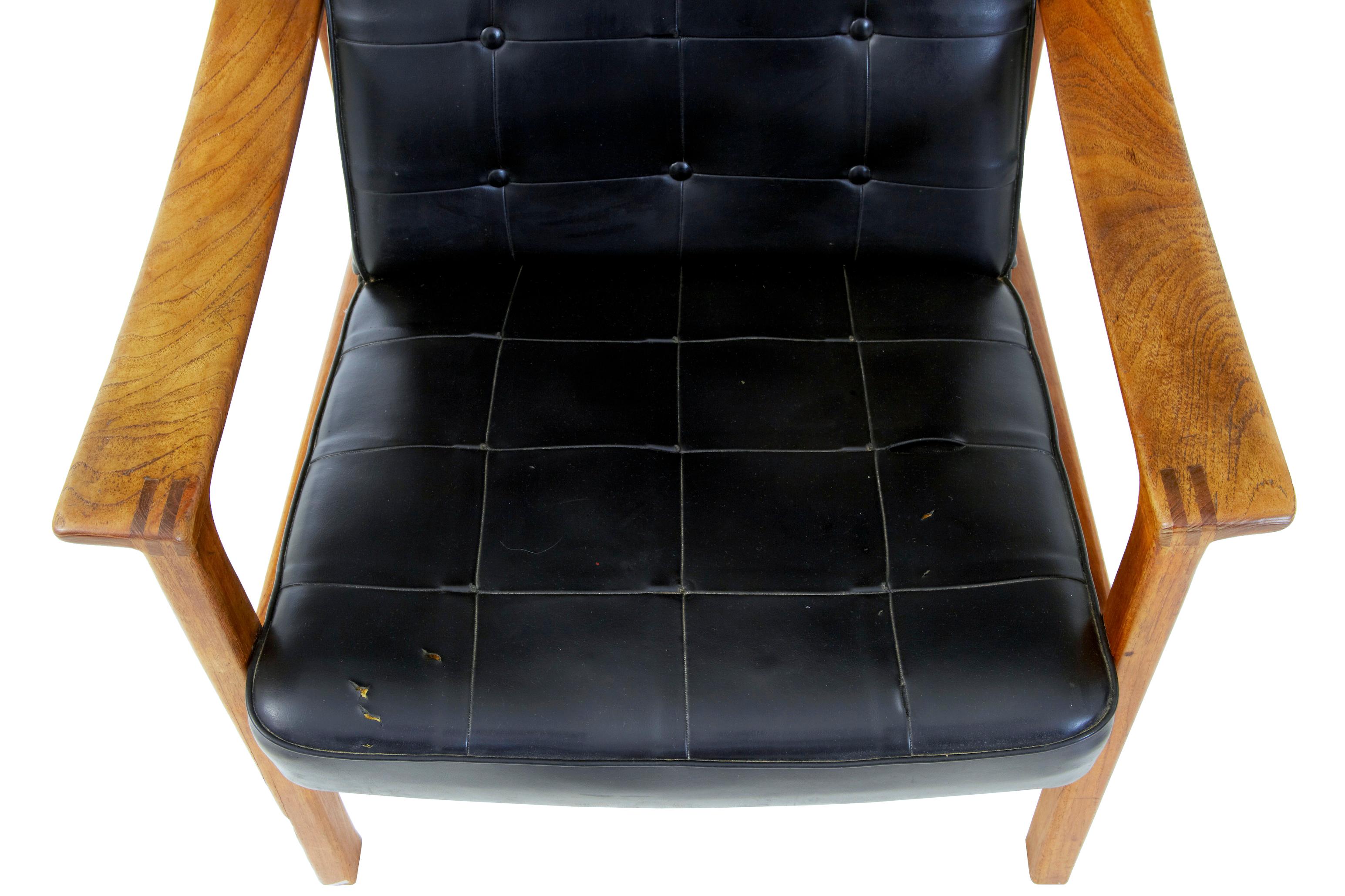 Mid-20th Century Scandinavian Modern Teak Reclining Leather Armchair In Fair Condition In Debenham, Suffolk