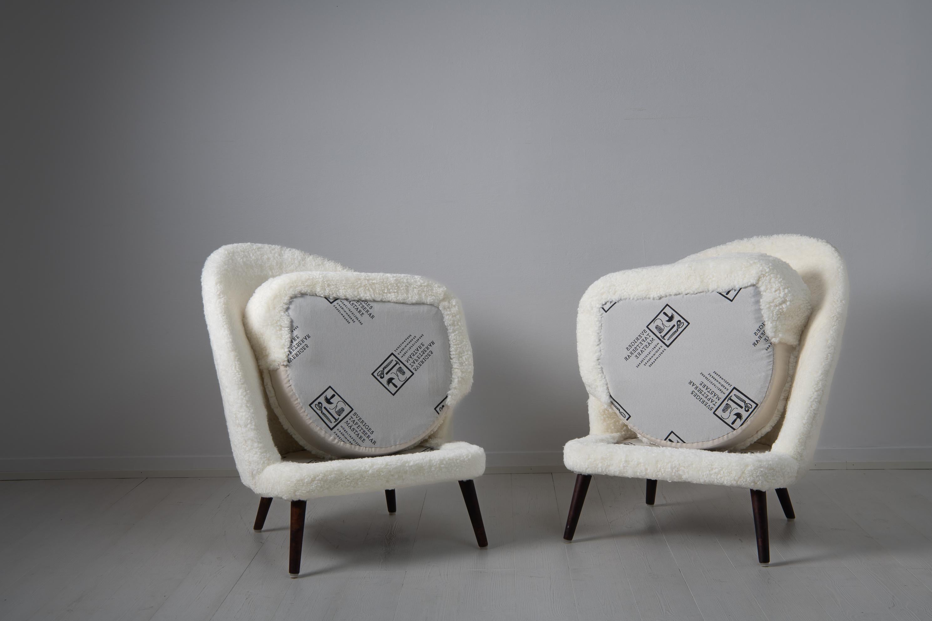 Mid 20th Century Scandinavian Modern White Sheepskin Lounge Chairs For Sale 6