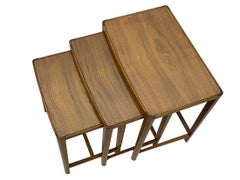 Set di tavolini scandinavi della metà del XX secolo