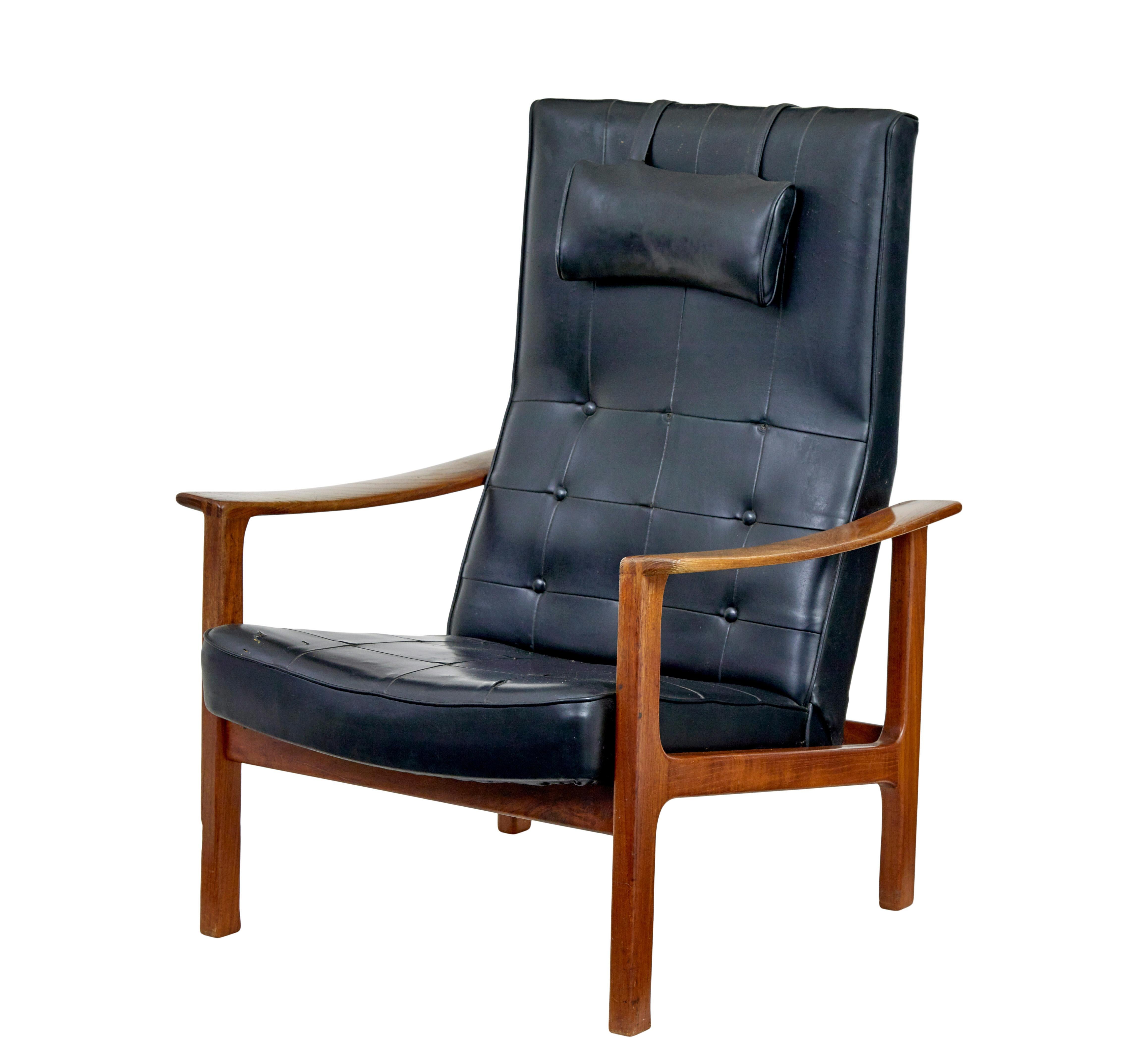 Poltrona scandinava in teak reclinabile in pelle della metà del XX secolo In condizioni buone in vendita a Debenham, Suffolk