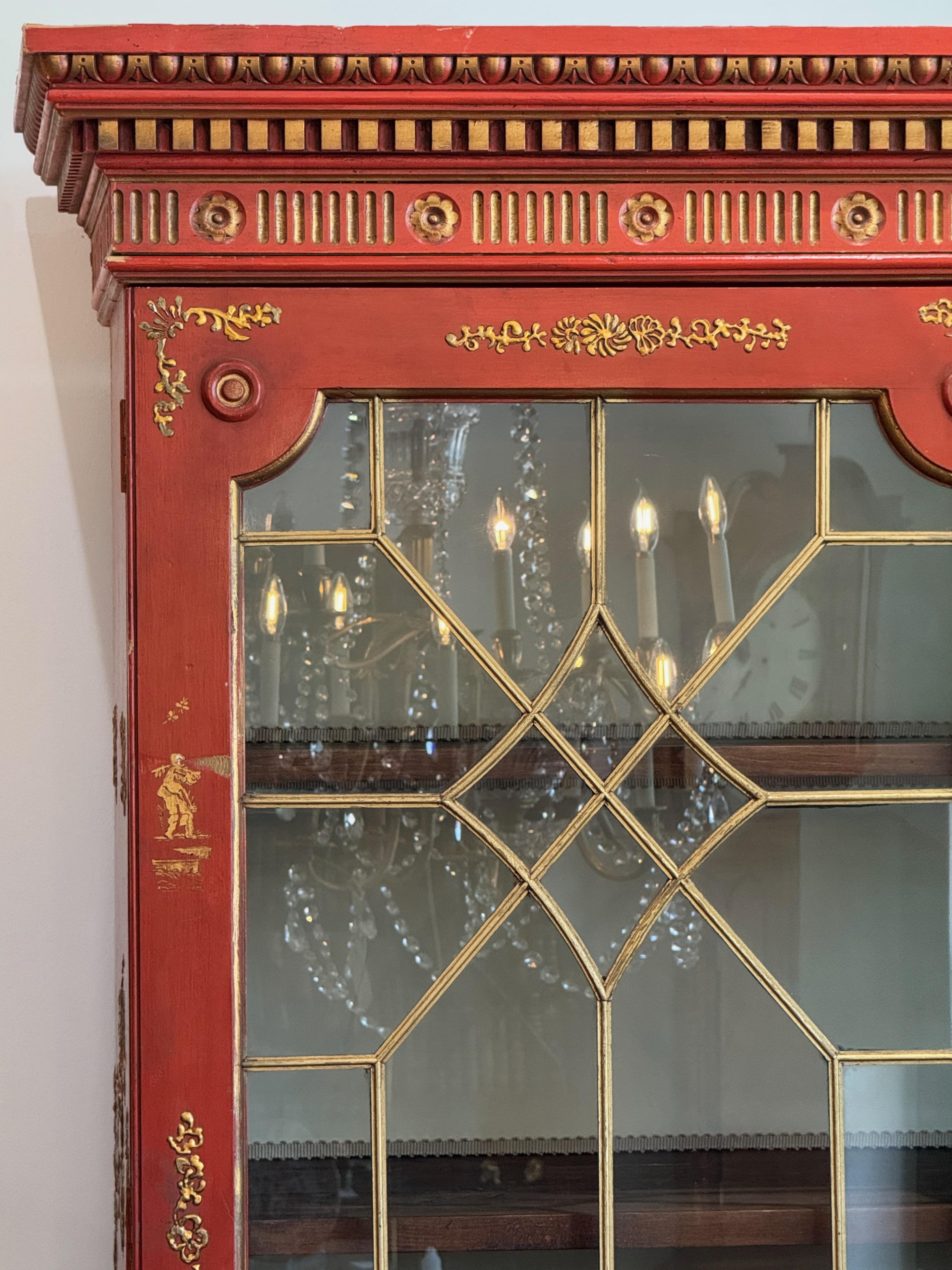 Armoires-bibliothèques Chinoiserie Ecarlate du milieu du 20ème siècle en vente 2