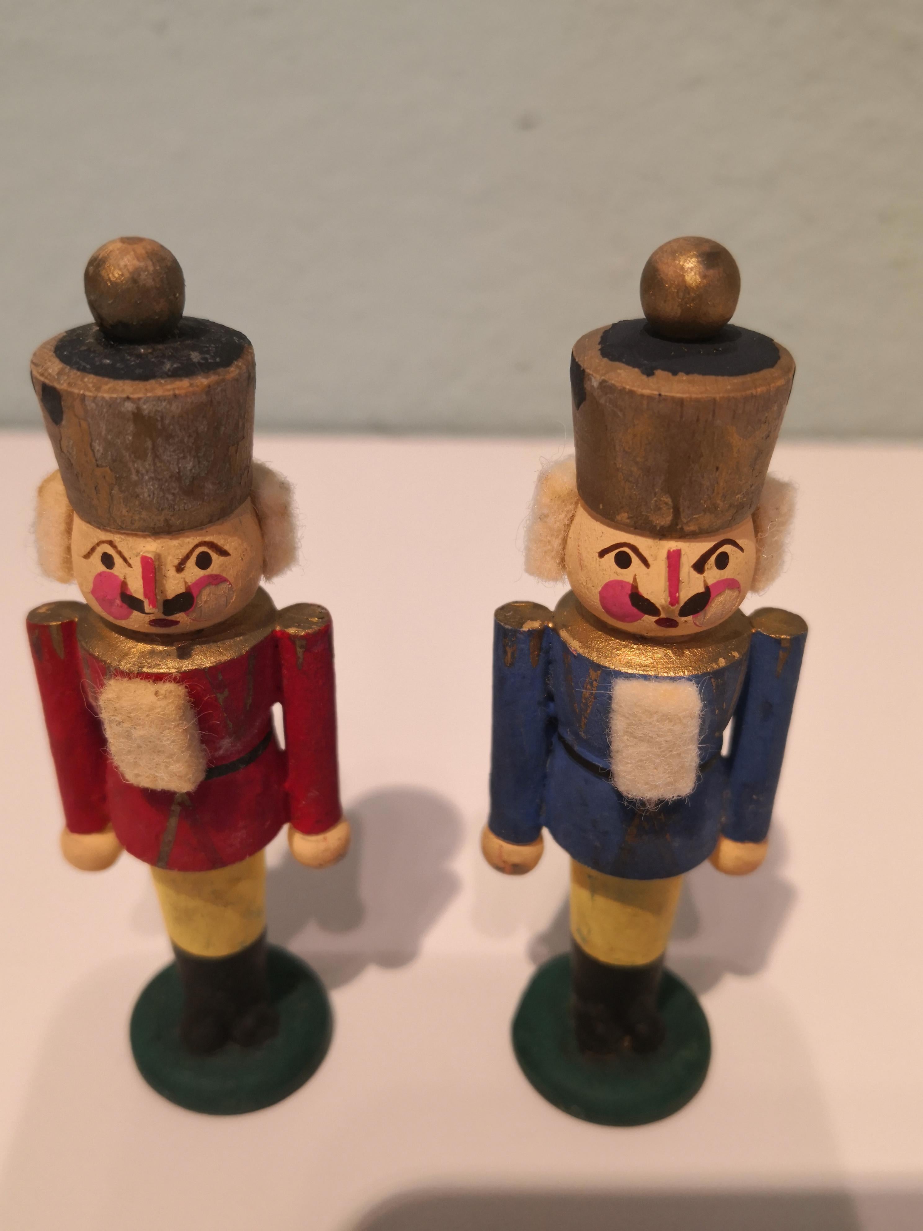Hand-Painted Mid-20th Century Set of Five Christmas Santa Figures from Erzgebirge Germany
