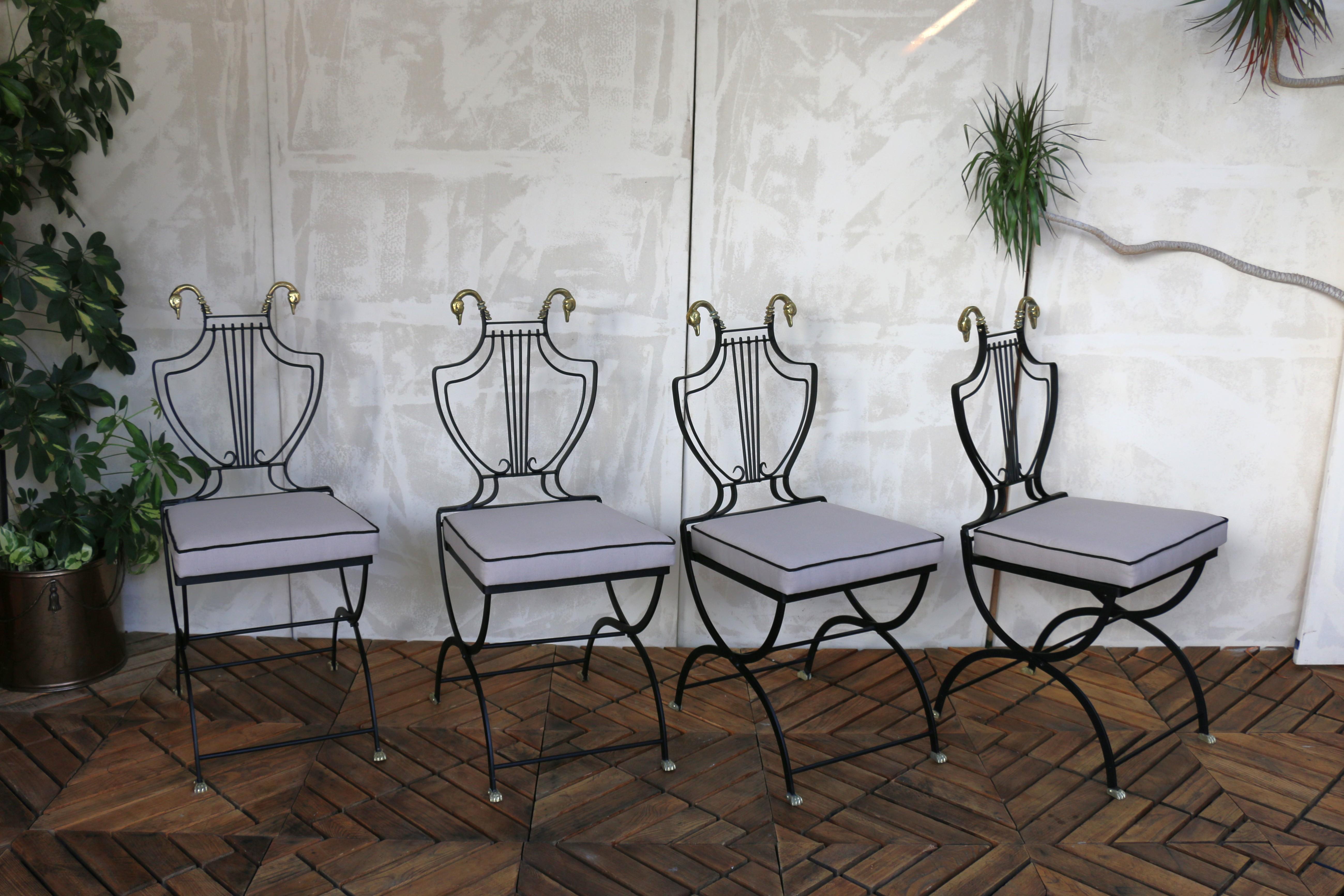 Juego de seis sillas de comedor para patio de mediados del siglo XX, de Maison Jansen Latón en venta