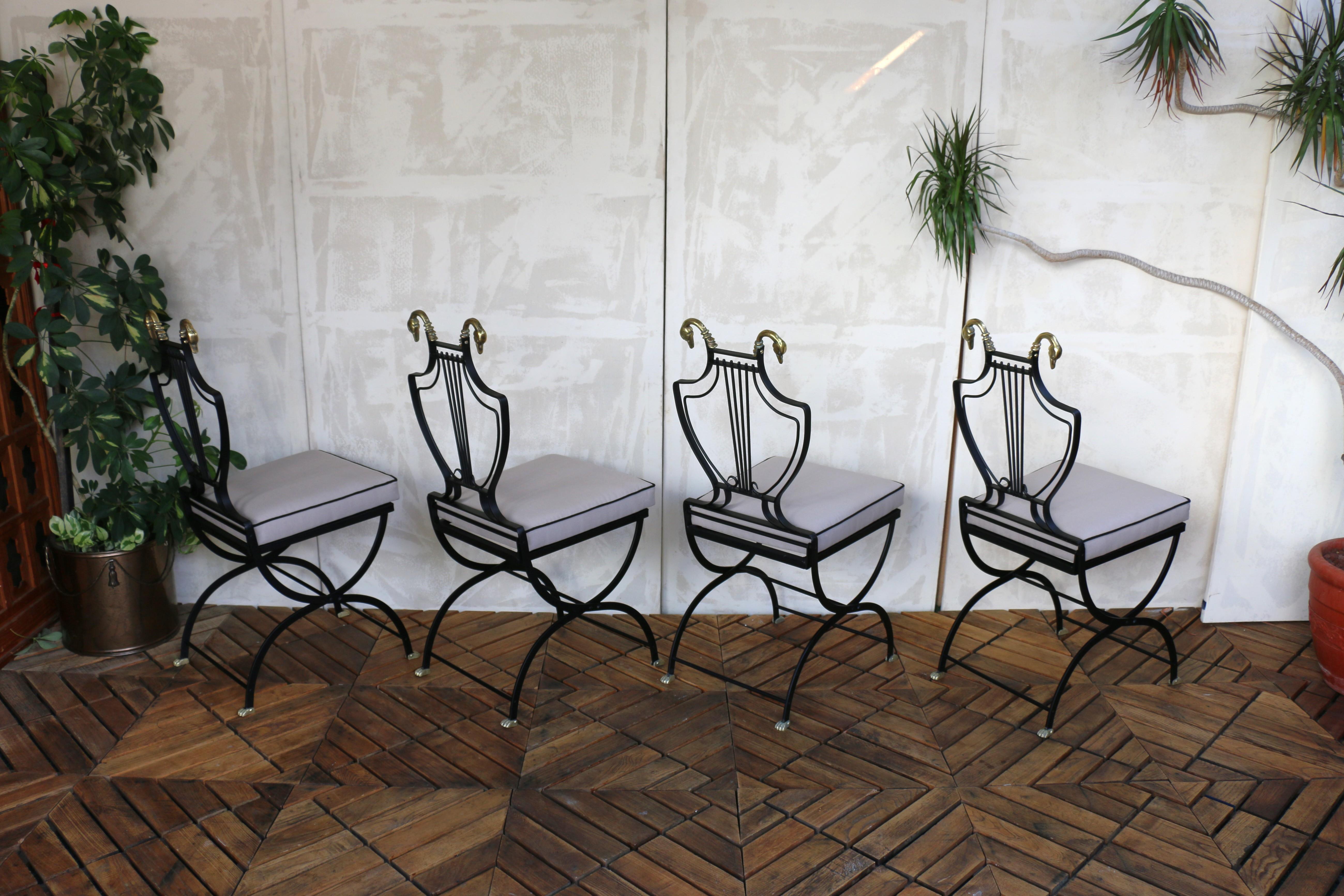 Juego de seis sillas de comedor para patio de mediados del siglo XX, de Maison Jansen en venta 2