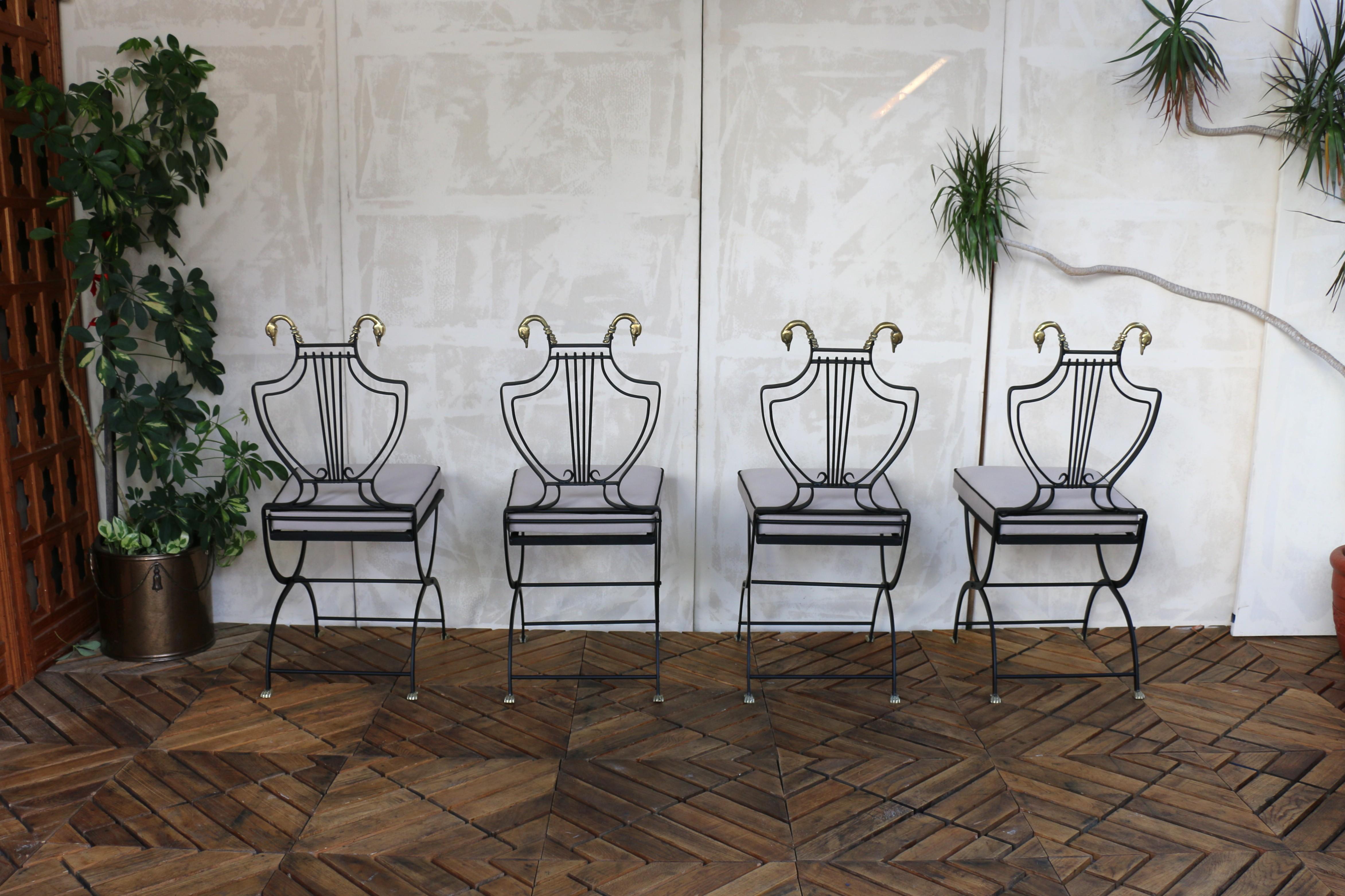 Juego de seis sillas de comedor para patio de mediados del siglo XX, de Maison Jansen en venta 3