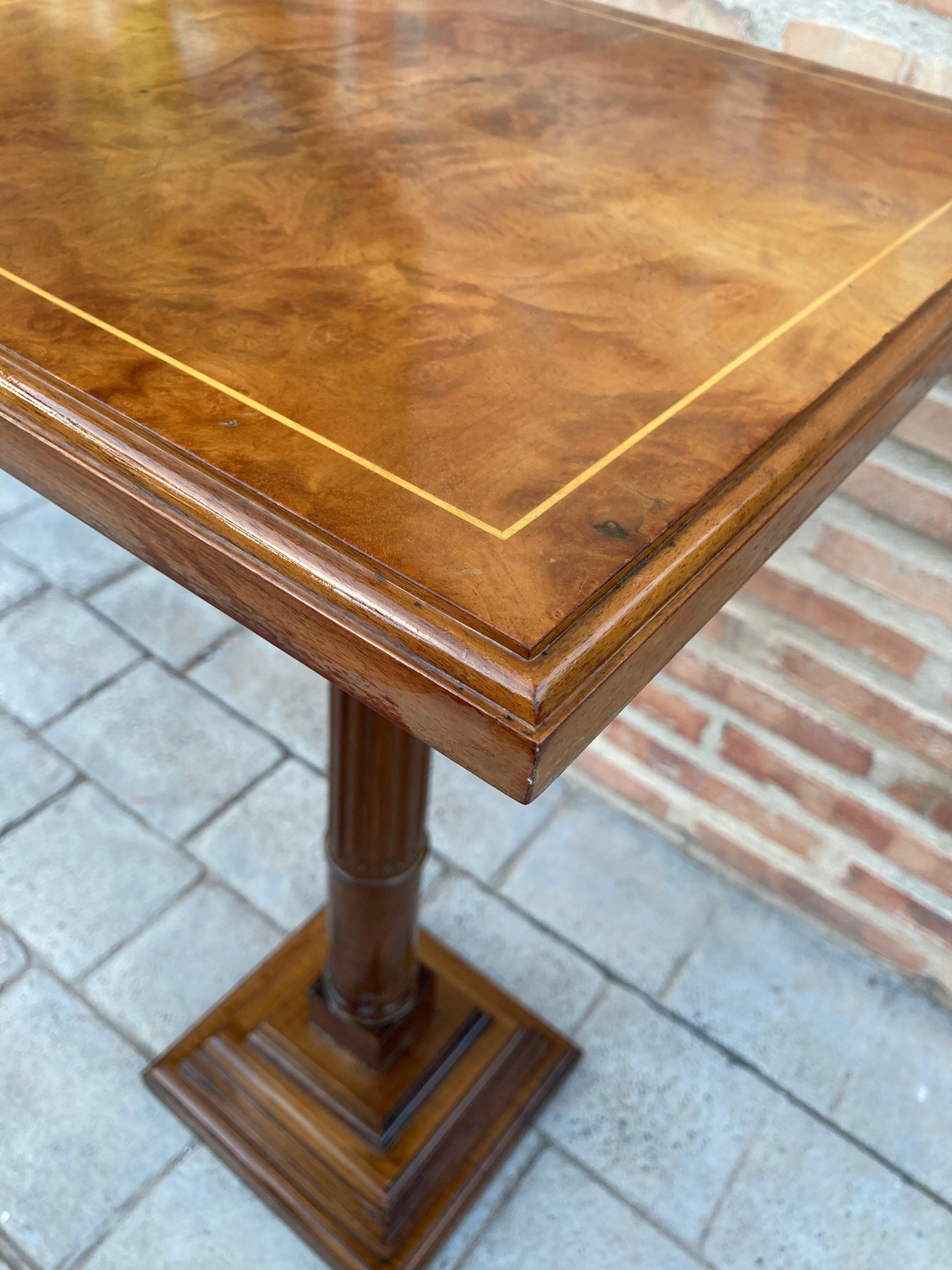 Mid-20th Century Set of Three Walnut Wood Square Top Pedestal Tables For Sale 4