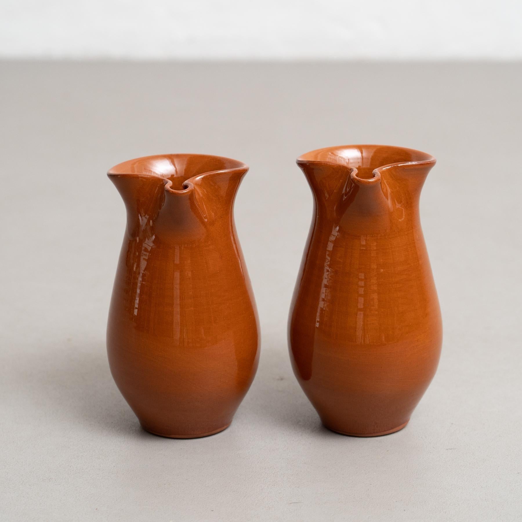Mid 20th Century Set of Two Traditional Spanish Ceramic Vases For Sale 11