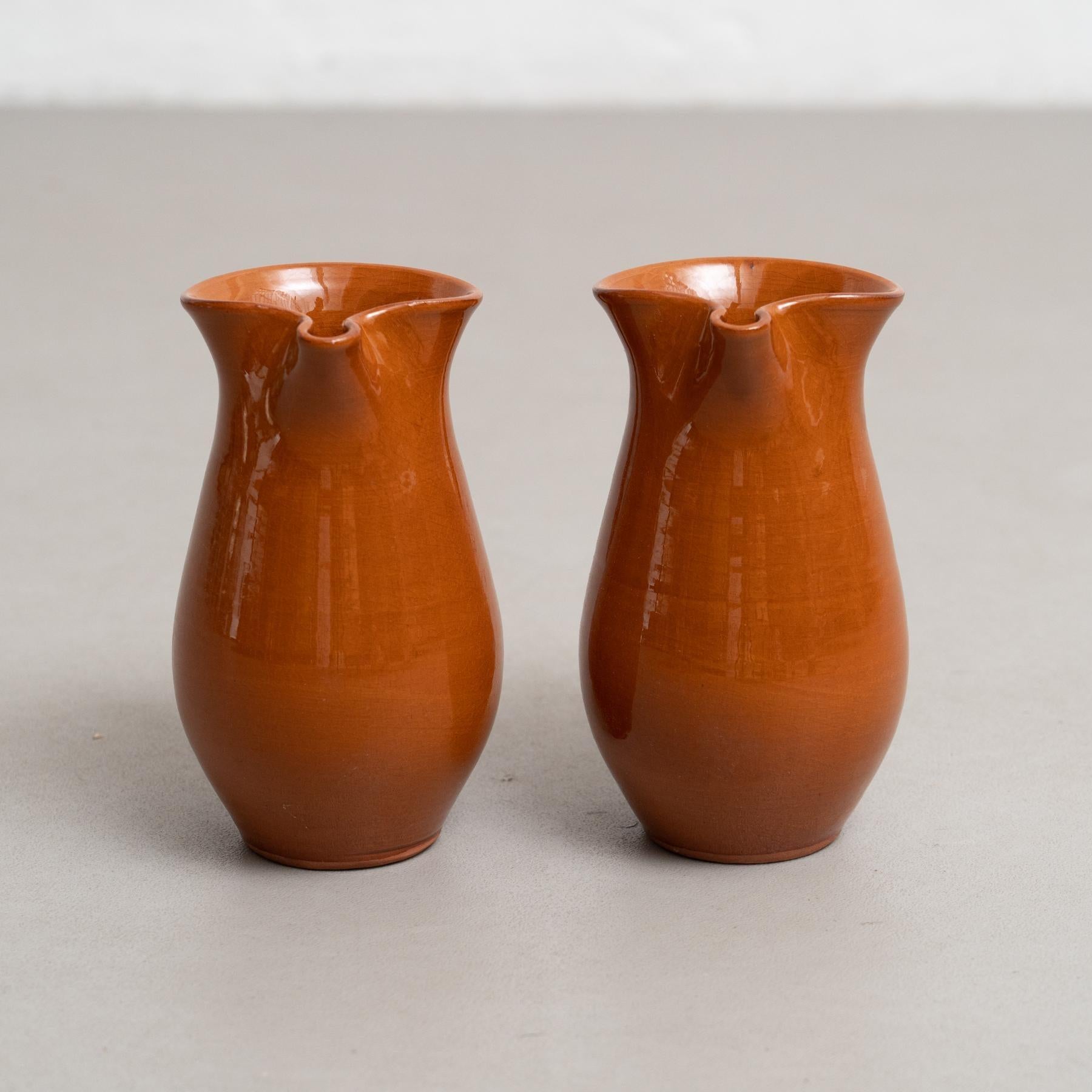 Mid 20th Century Set of Two Traditional Spanish Ceramic Vases In Good Condition For Sale In Barcelona, ES