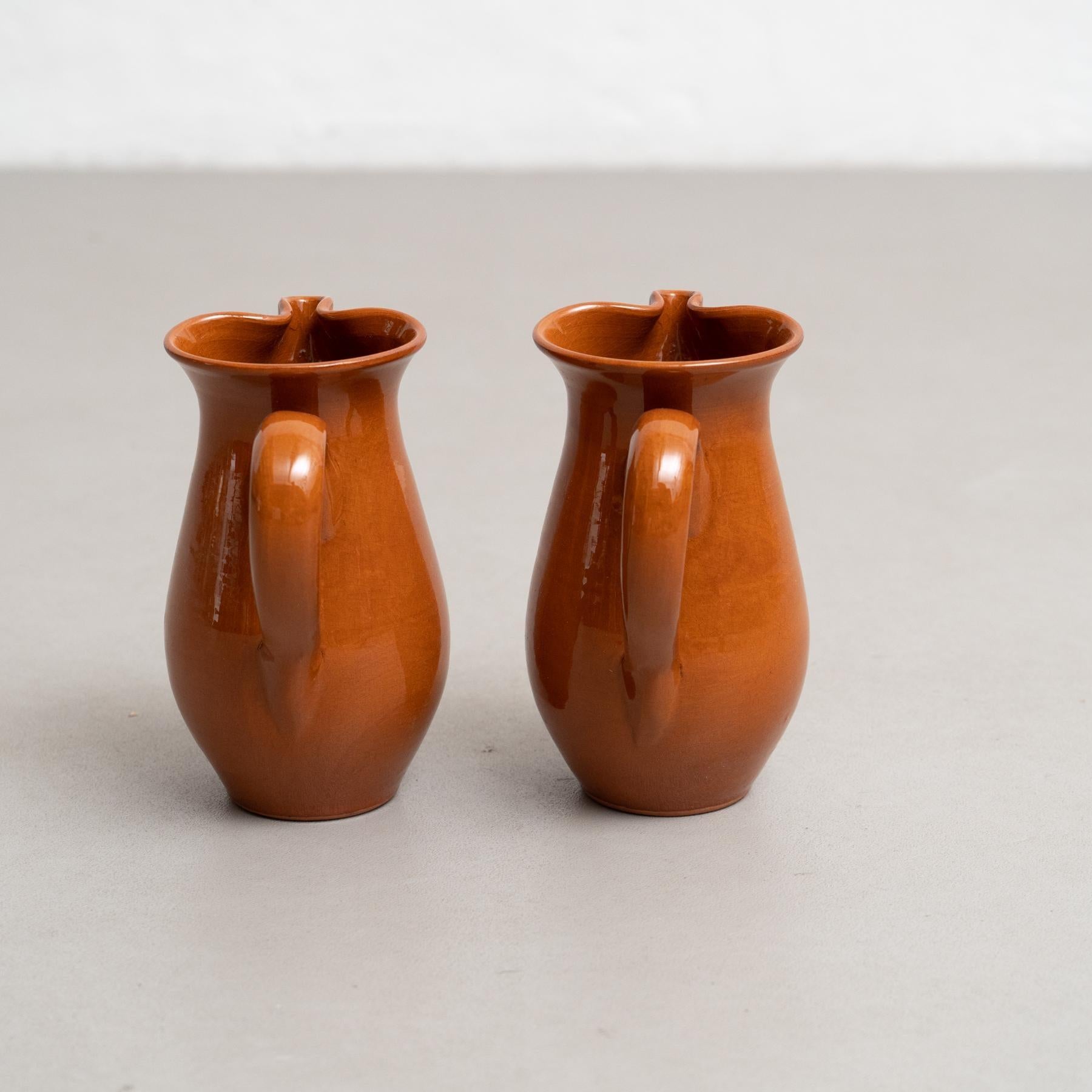Mid 20th Century Set of Two Traditional Spanish Ceramic Vases For Sale 3