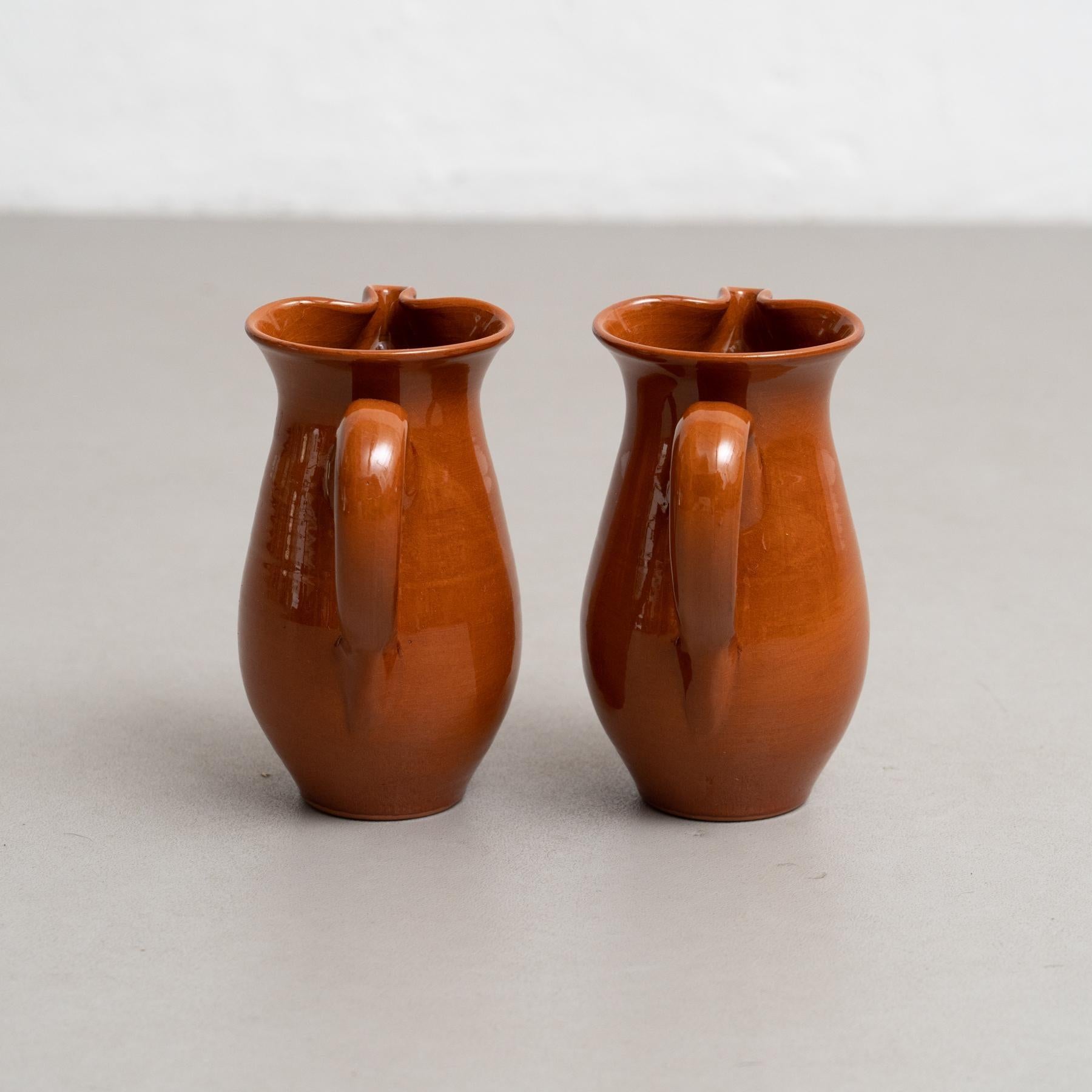 Mid 20th Century Set of Two Traditional Spanish Ceramic Vases For Sale 3