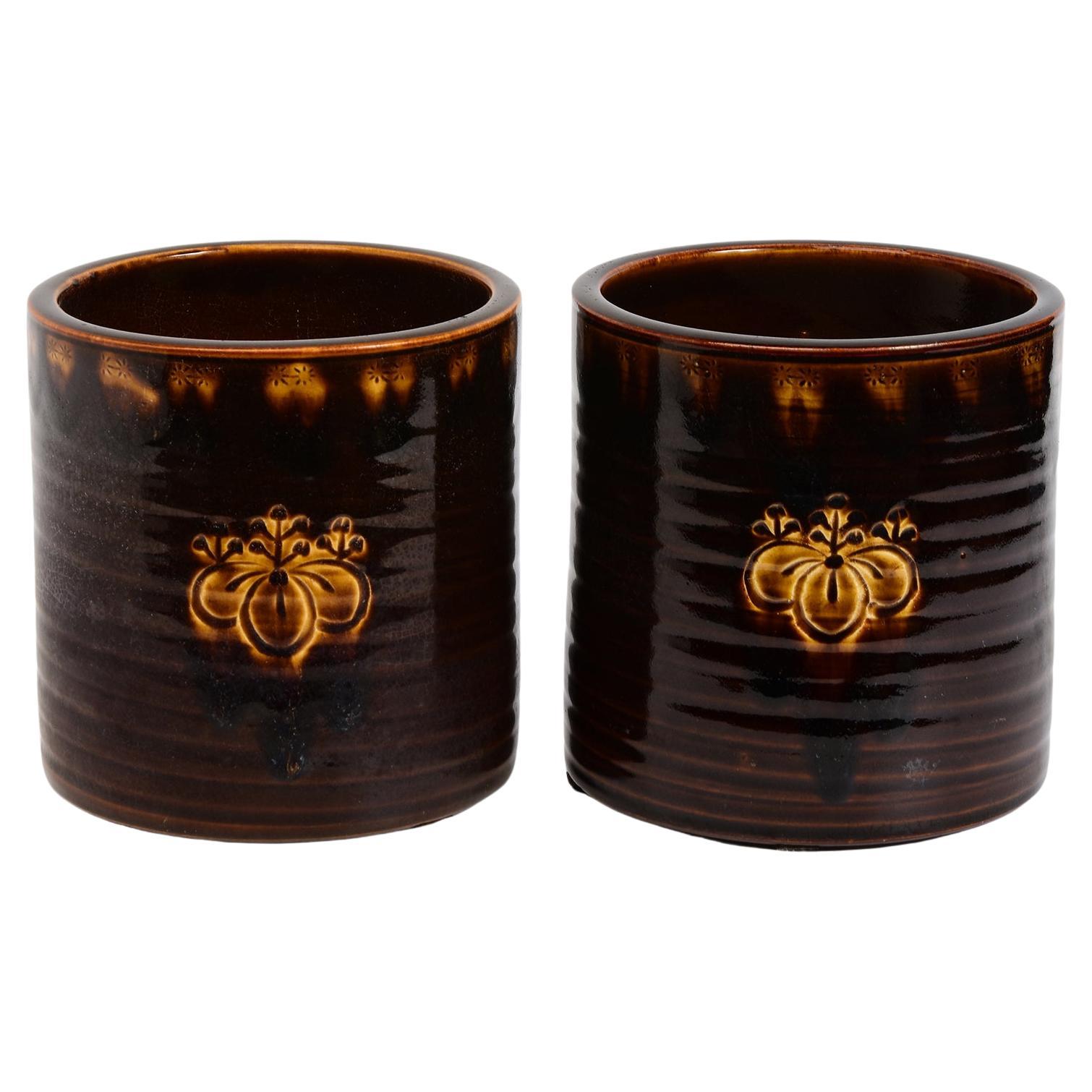 Mid-20th Century, Showa, A Pair of Japanese Ceramic Pots 
Hibachi
 For Sale