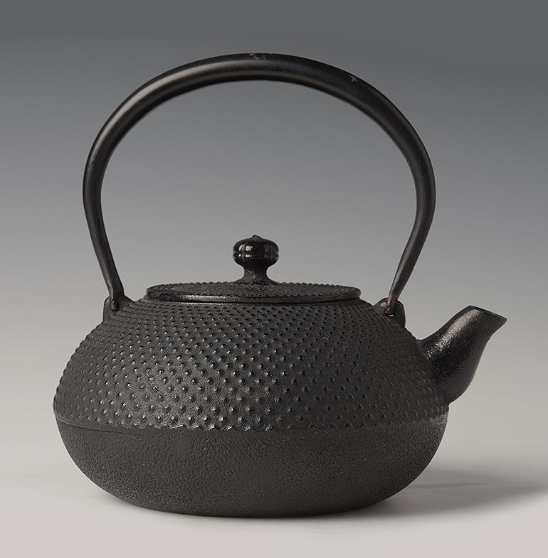 Mid-20th Century, Showa, Japanese Steel Teapot For Sale 3