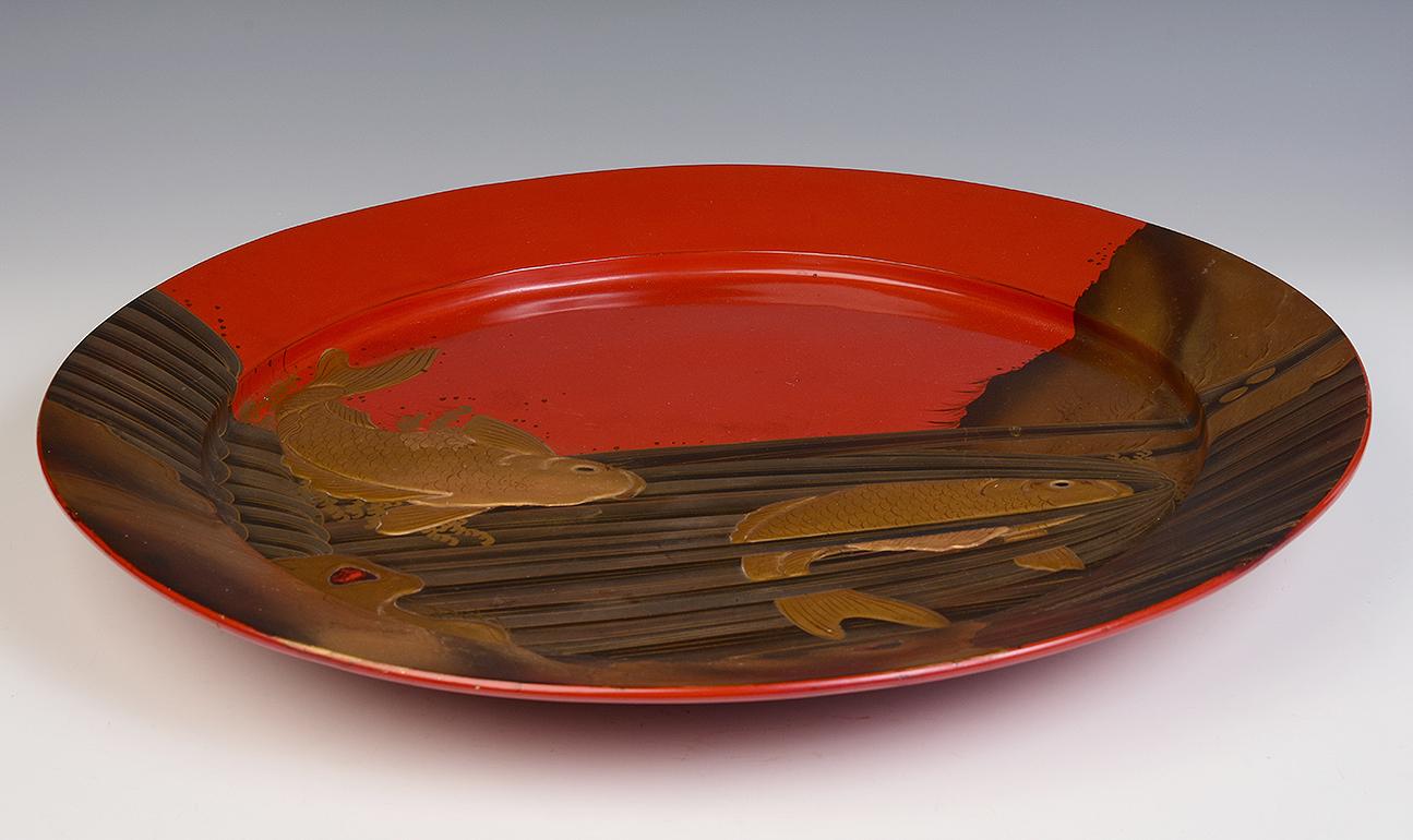 Hand-Carved Mid-20th Century, Showa, Large Japanese Wooden Tray with Koi Carp Fish Design For Sale