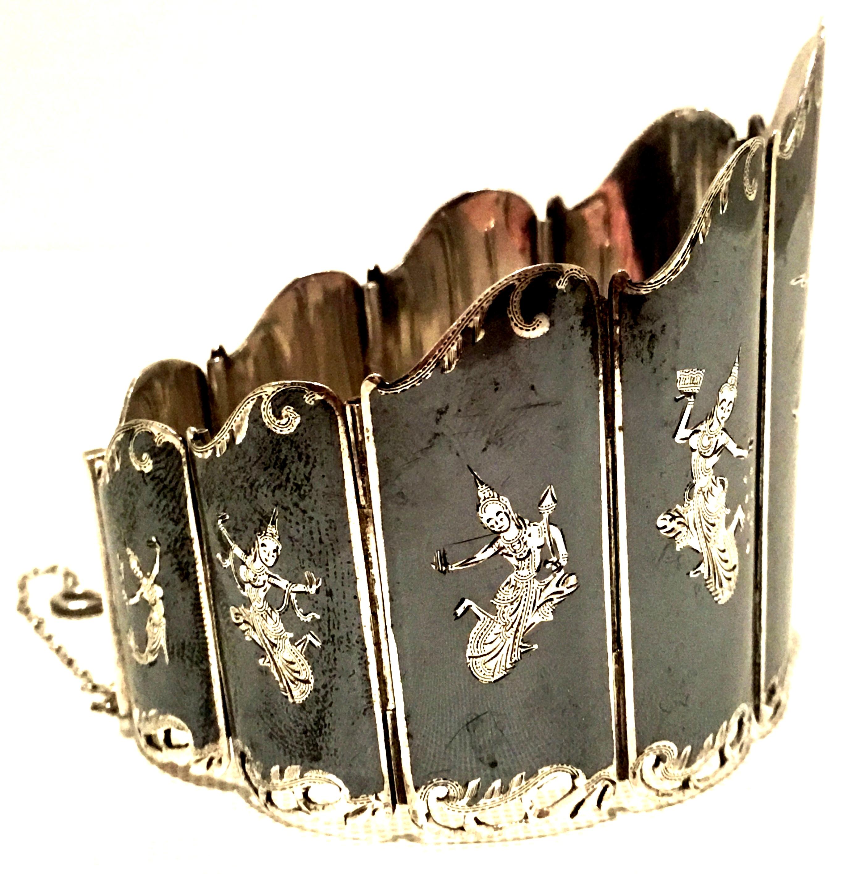 Mid-20th Century Siam Sterling Silver & Niello Enamel Panel Link Bracelet-Signed In Good Condition In West Palm Beach, FL