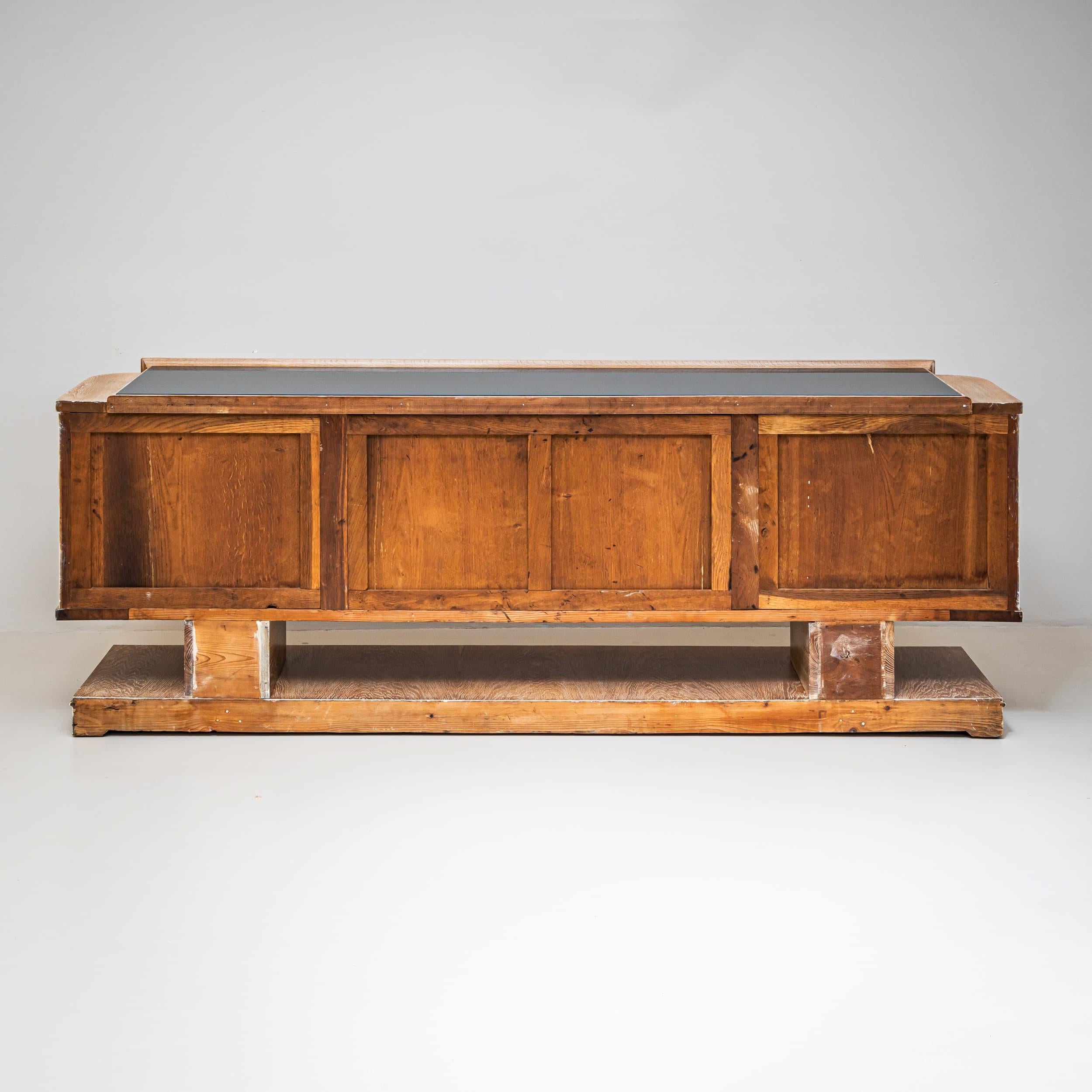 Credenza della metà del XX secolo di Audoux & Minnet, Francia in vendita 8