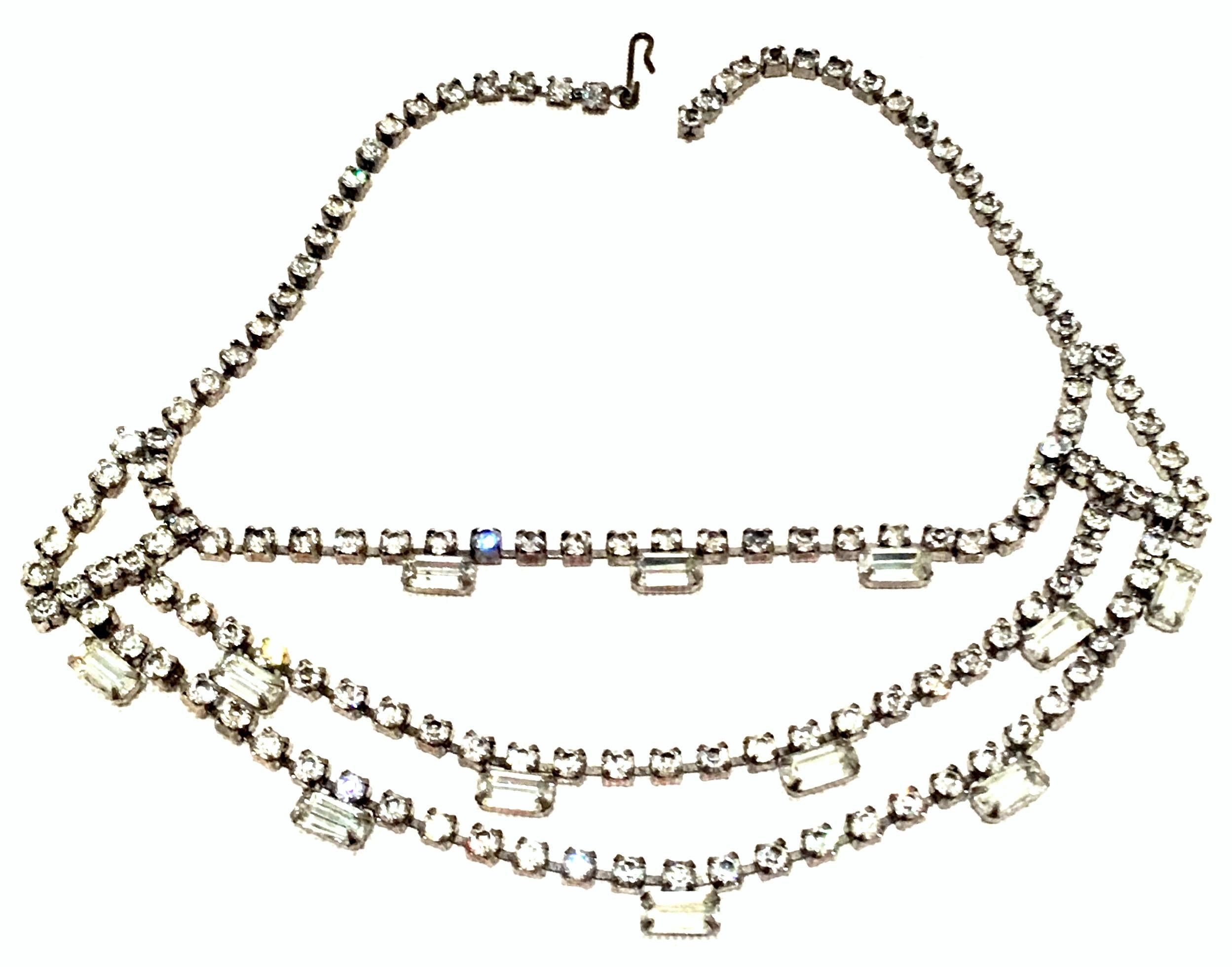 Mid-20th Century Silver & Austrian Crystal Triple Strand Choker Style Necklace für Damen oder Herren im Angebot