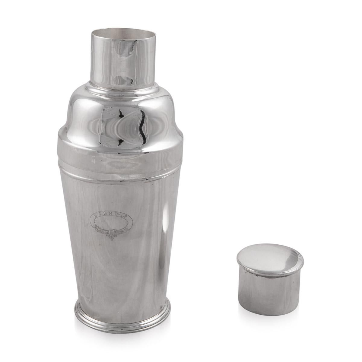 Mid 20th Century Silver Plated Cocktail Shaker, Mappin & Webb, c.1950 In Good Condition In Royal Tunbridge Wells, Kent