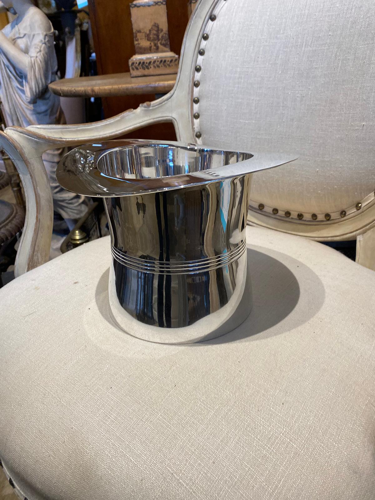 Mid-20th Century Silver Top Hat Champagne Bucket or Wine Cooler In Good Condition For Sale In Atlanta, GA