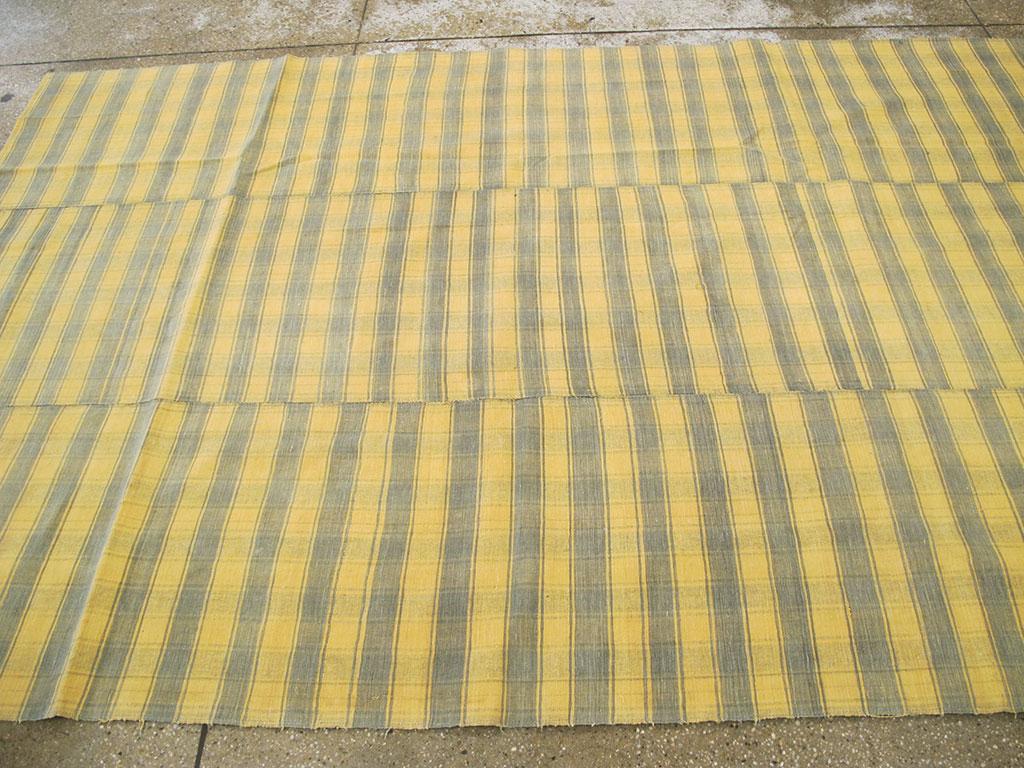Mid-20th Century Small Room Size Turkish Flat-Weave Kilim Accent Rug in Yellow For Sale 1