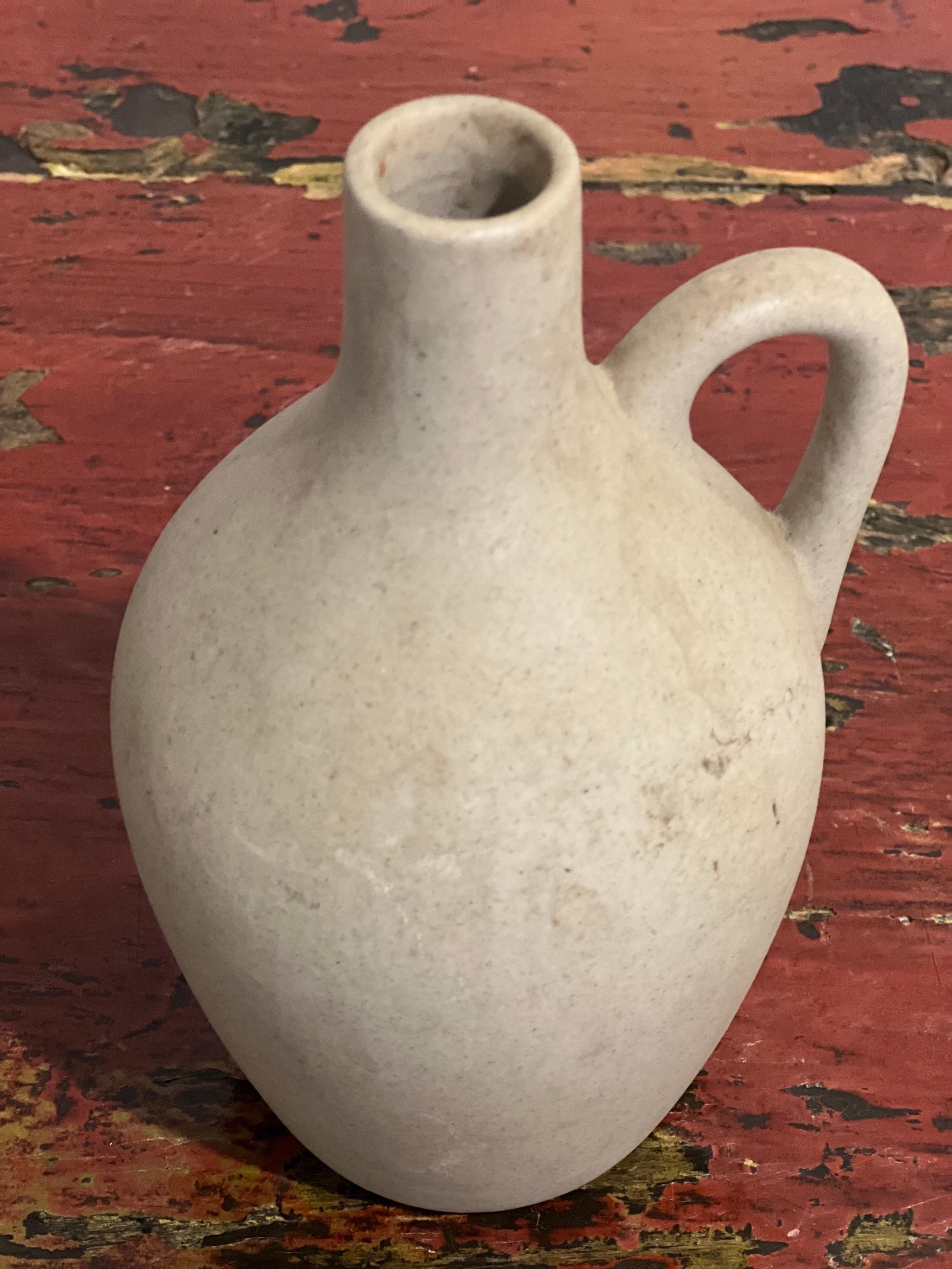 Mid-Century Modern Mid-20th Century Small Stoneware Jug by Pigeon Forge Pottery, Tennessee For Sale
