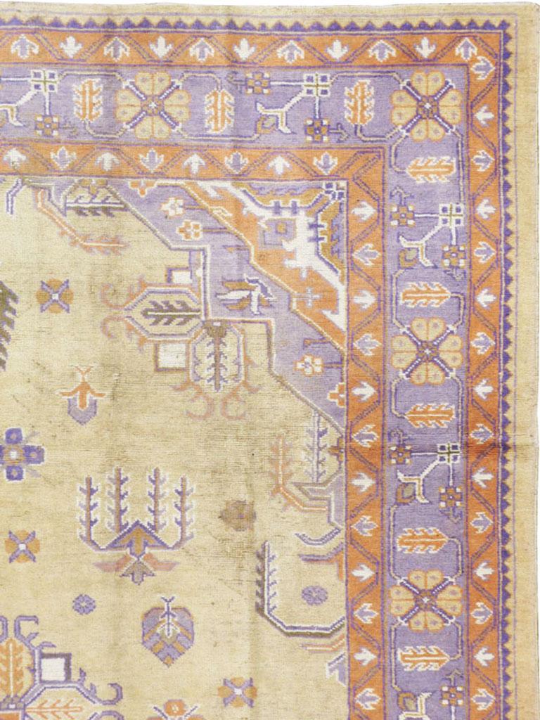 Heriz Serapi Mid-20th Century Soft Colored Oushak Carpet in Beige, Purple, and Orange For Sale
