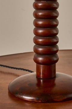 Tischlampe aus massivem Kirschholz aus der Mitte des 20.