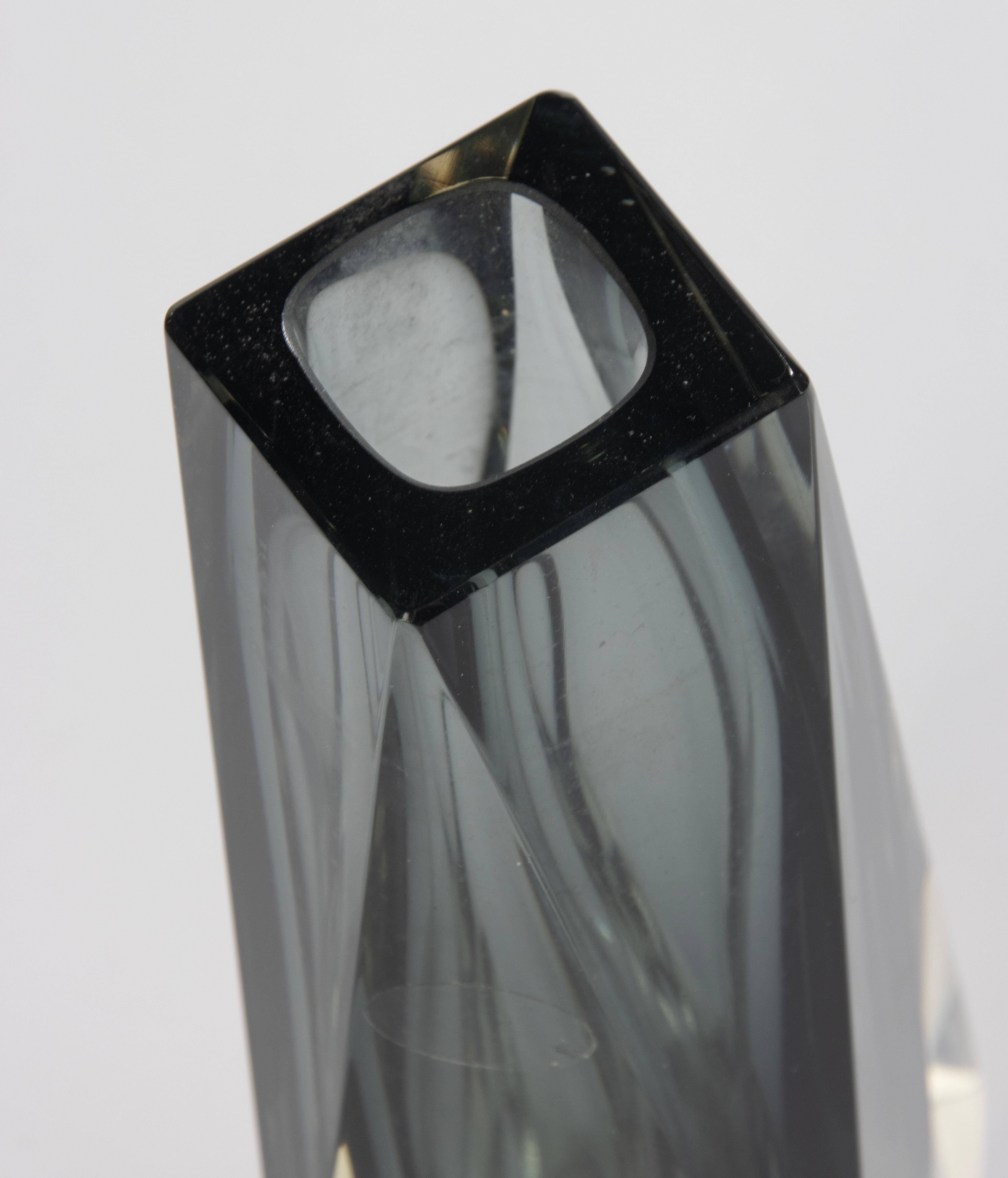 Vaso Sommerso della metà del XX secolo - Vetro di Murano - Forma geometrica in vendita 1