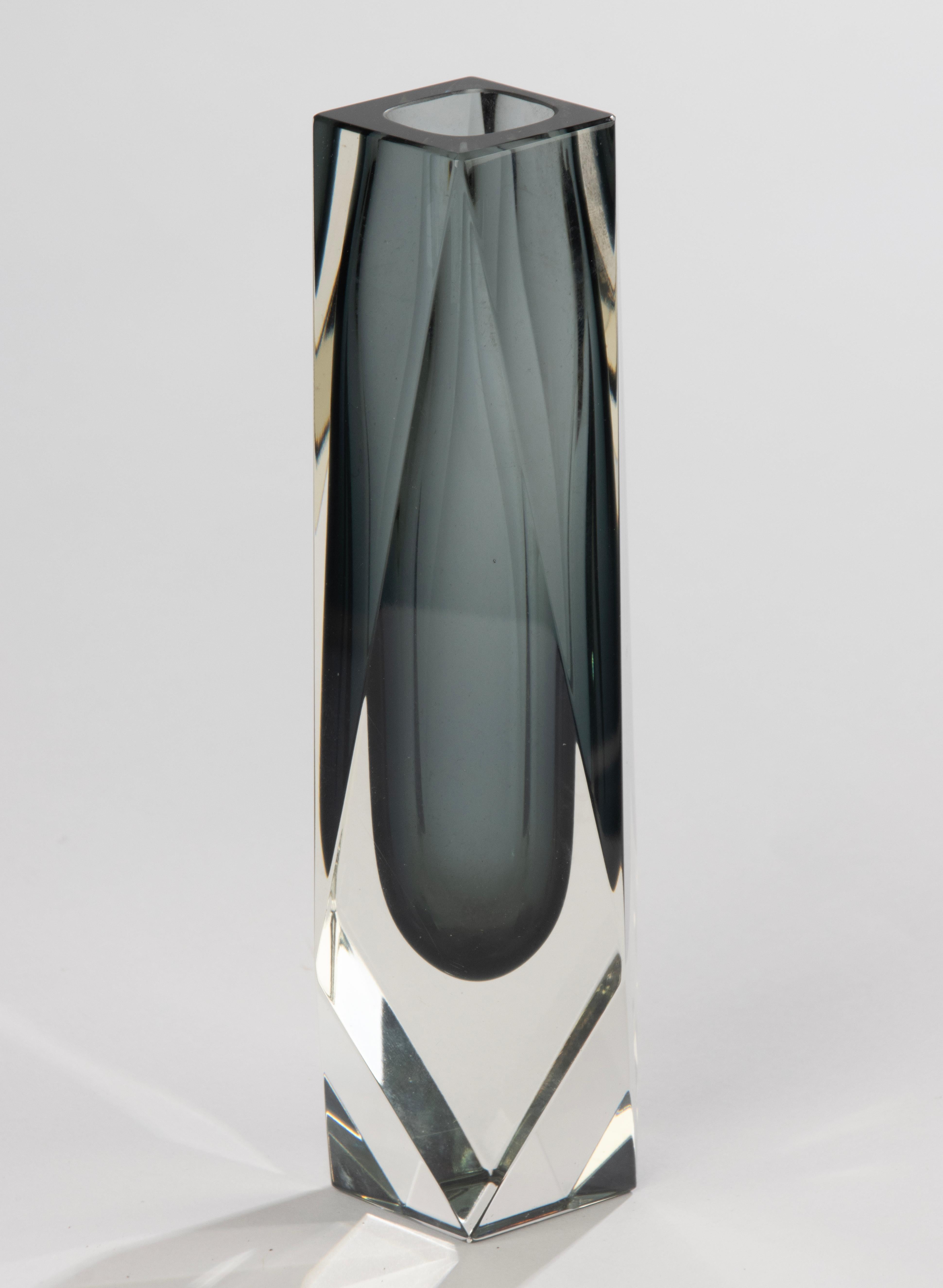 Vaso Sommerso della metà del XX secolo - Vetro di Murano - Forma geometrica in vendita 2